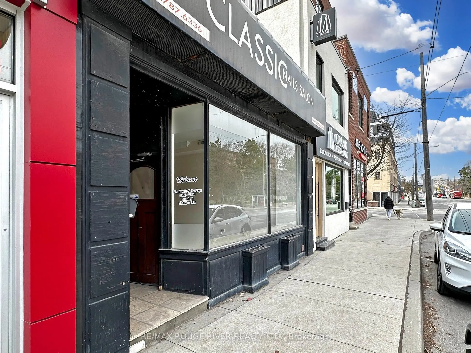 1556 Avenue Road