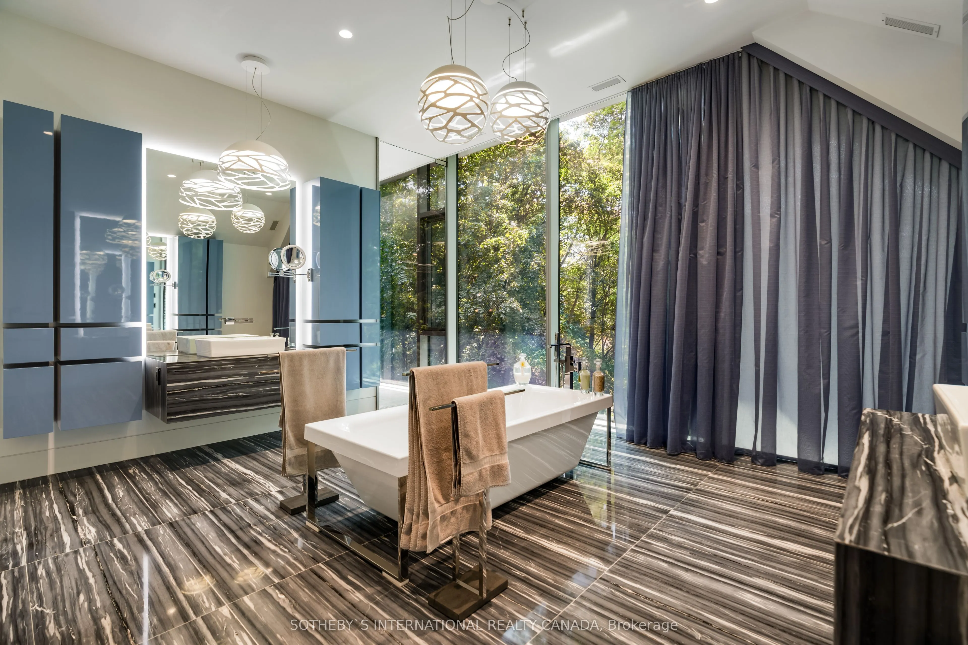 130 Riverview Drive