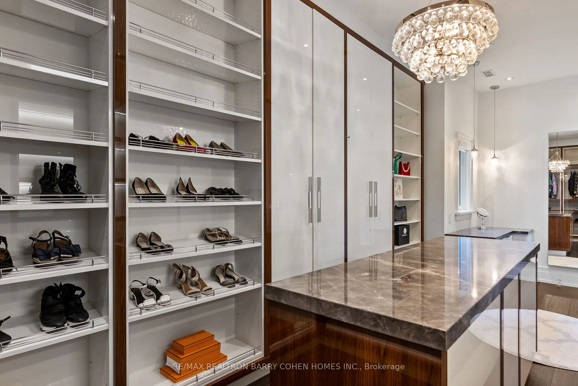 11 Ridgewood Road