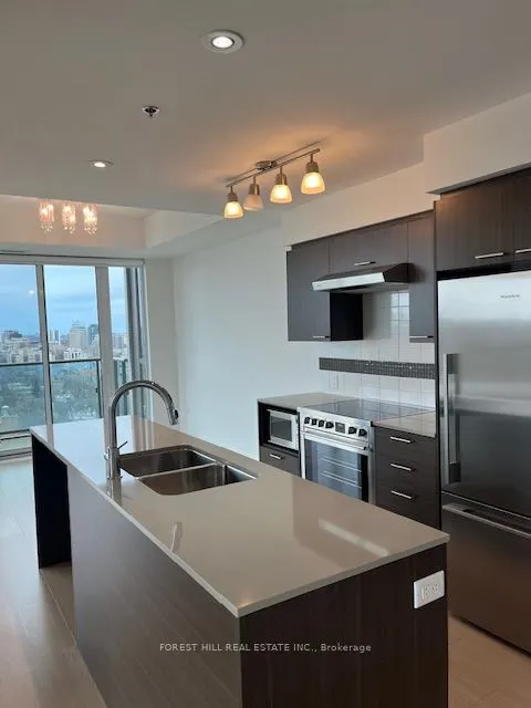 320 Tweedsmuir Avenue, #2304