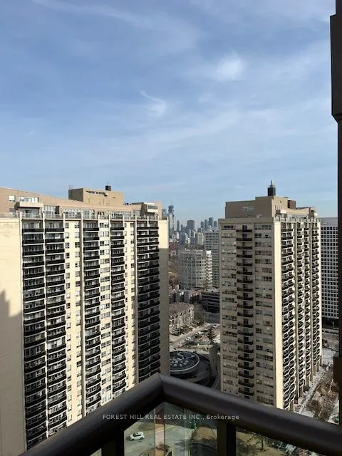 320 Tweedsmuir Avenue, #2304