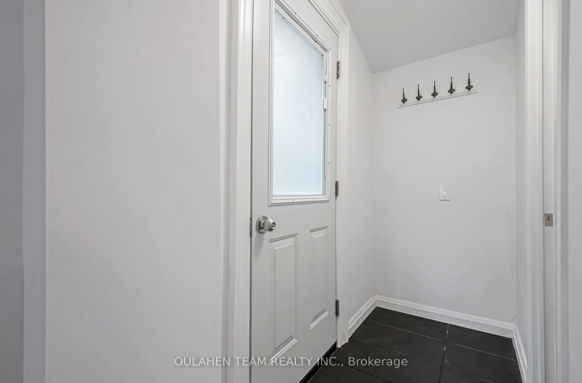115 Gore Vale Avenue