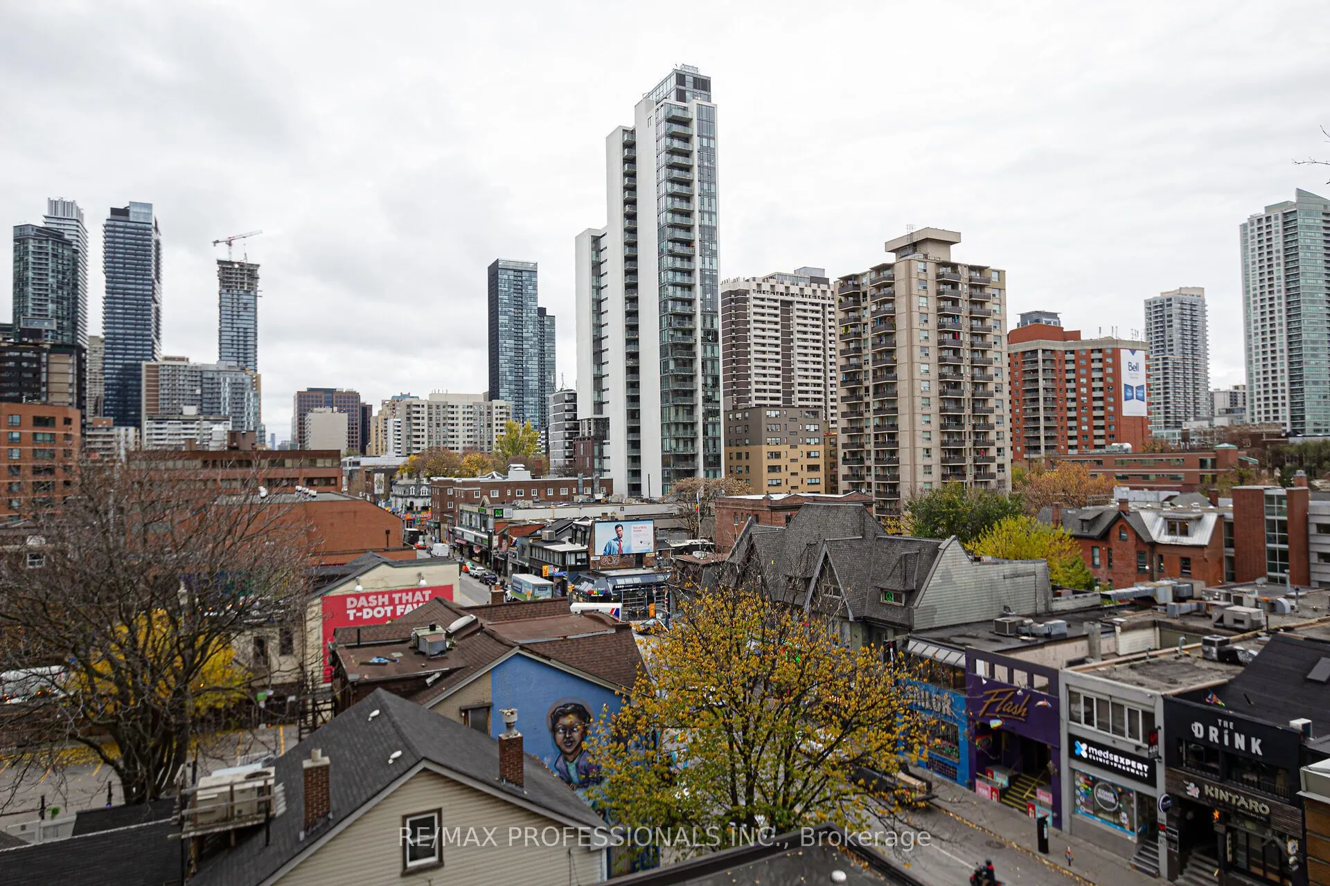 70 Alexander Street, #1007