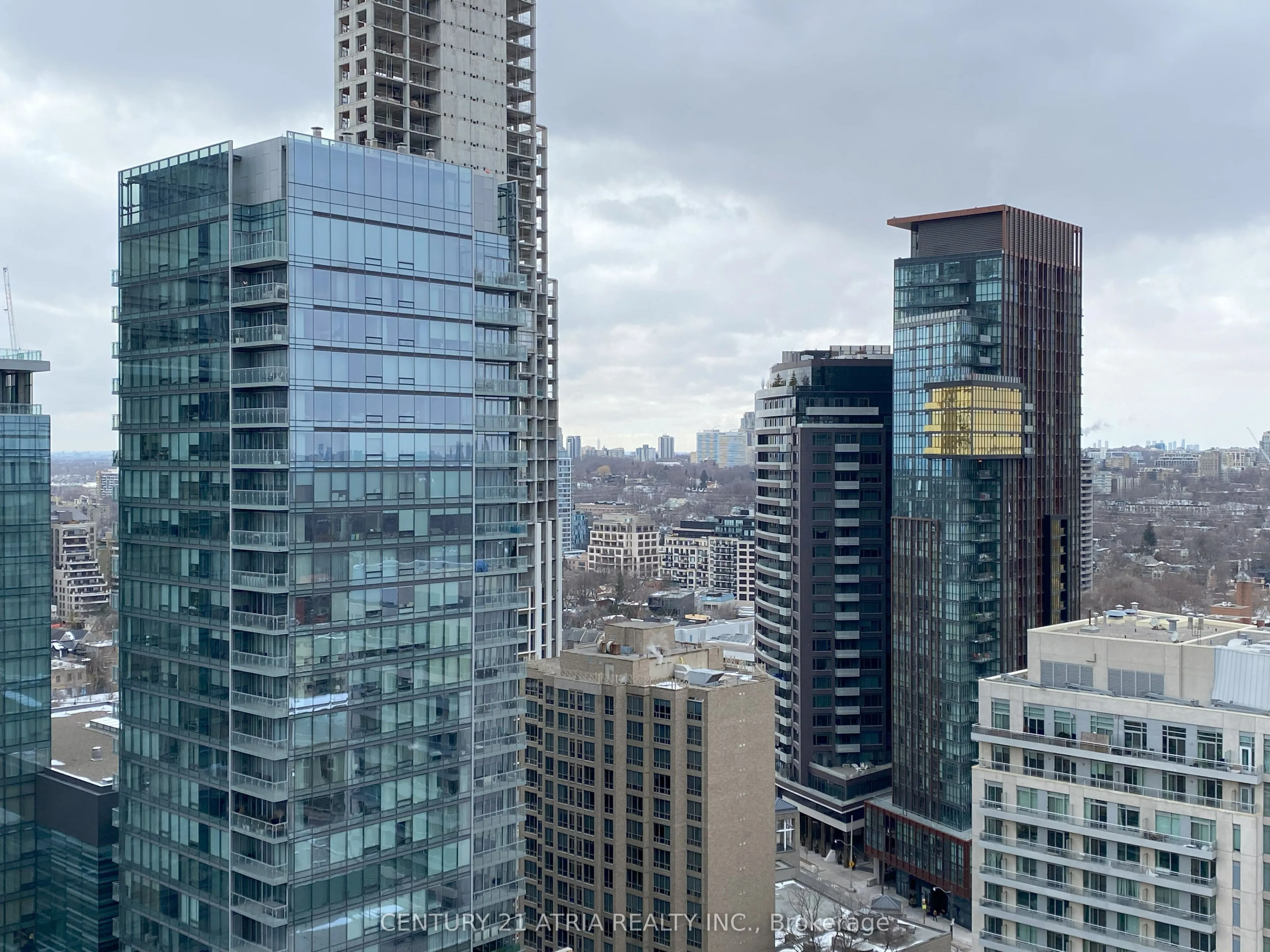 1 Yorkville Avenue, #2107