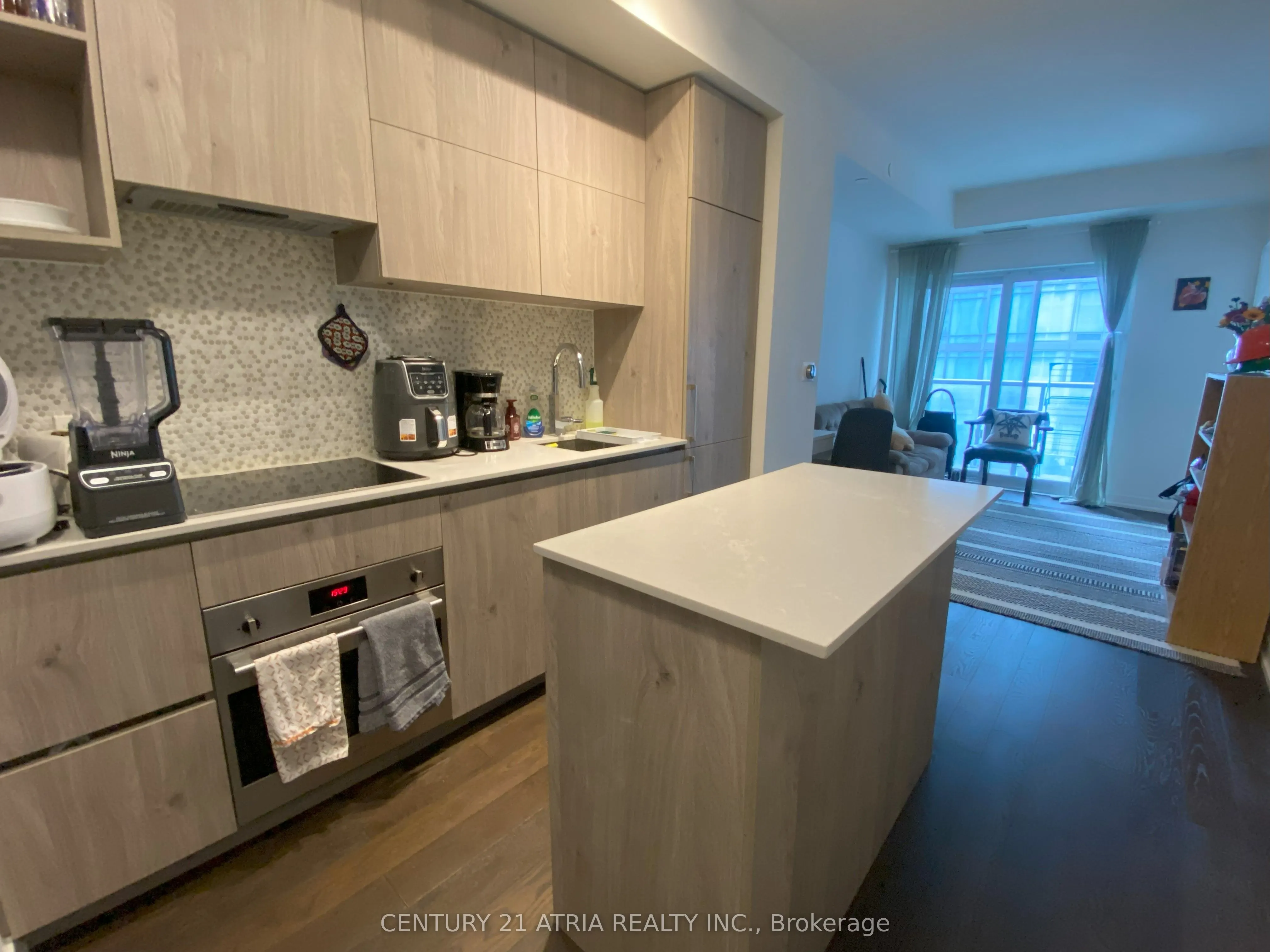 1 Yorkville Avenue, #2107