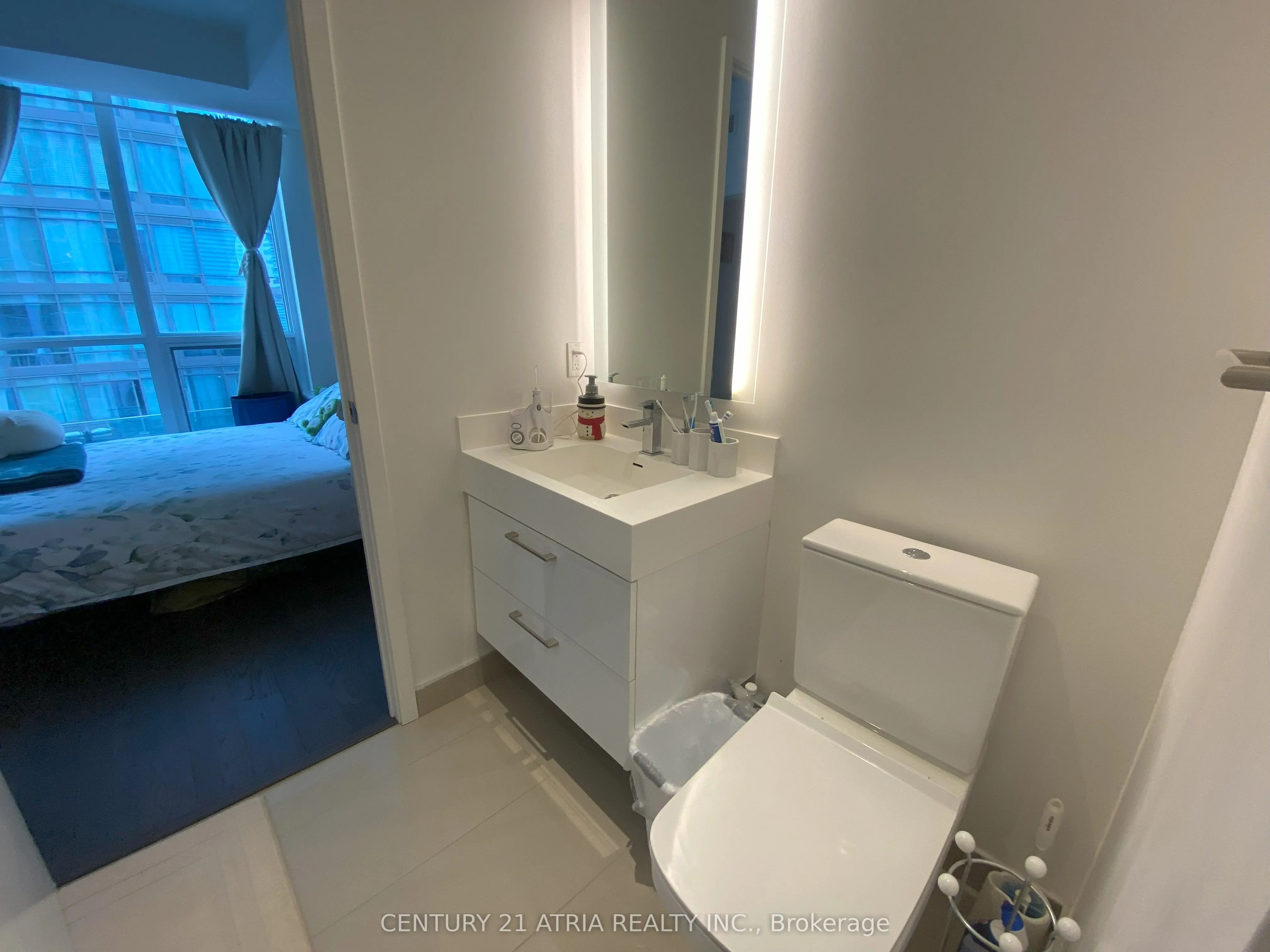 1 Yorkville Avenue, #2107