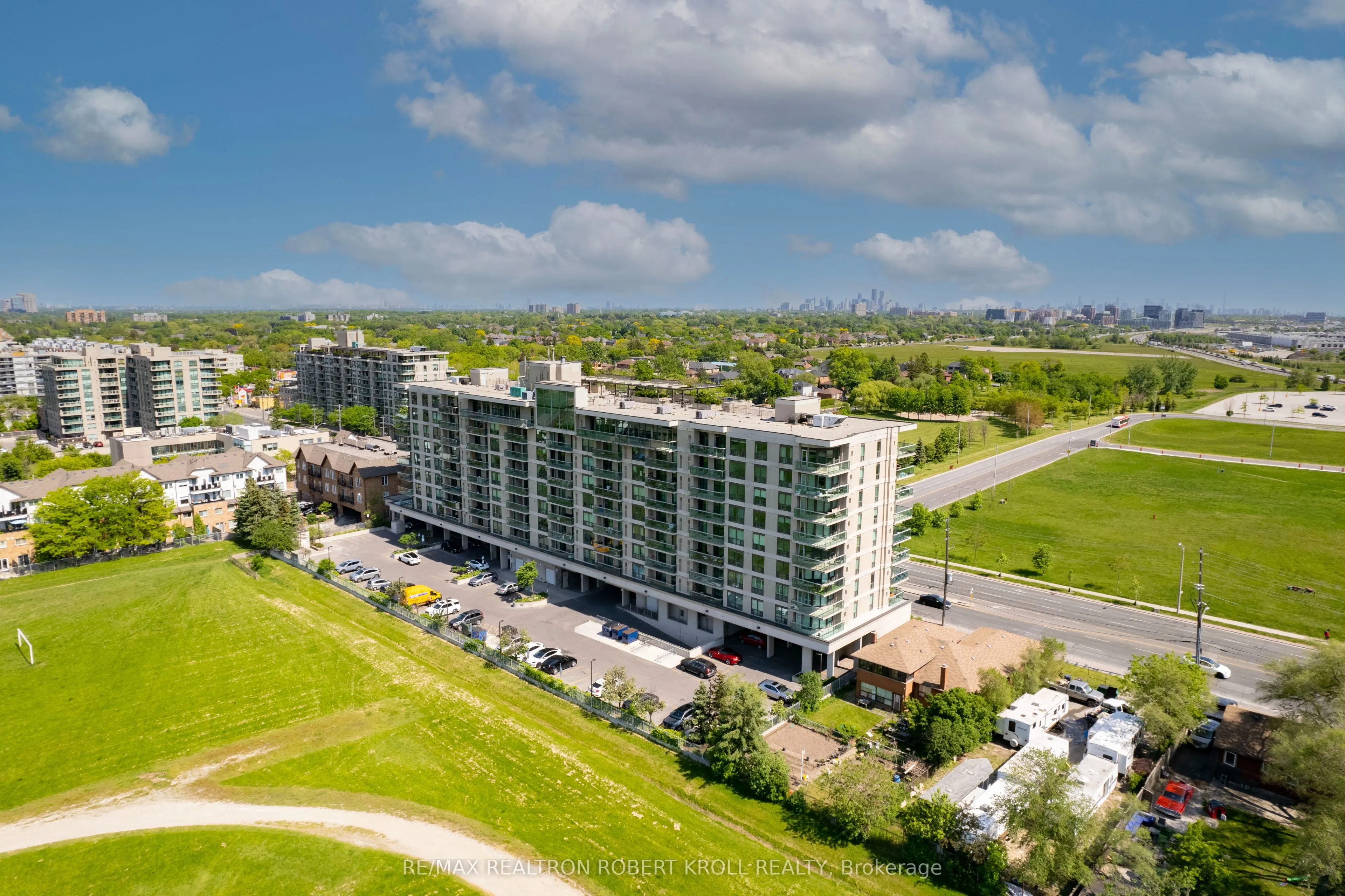 1030 Sheppard Avenue W, #402