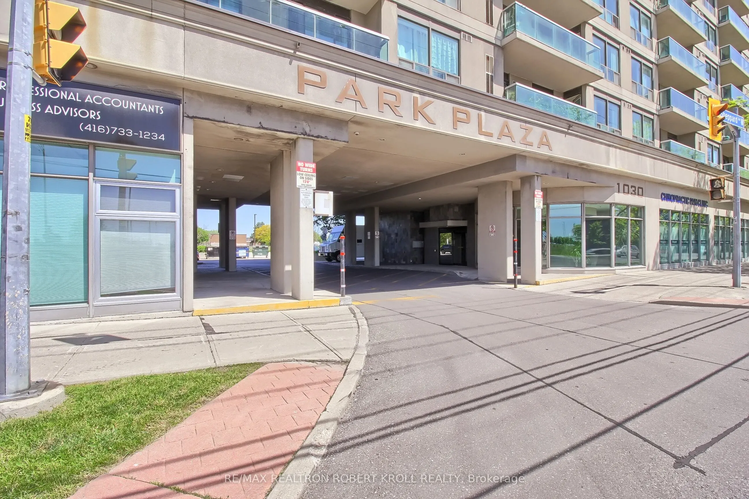 1030 Sheppard Avenue W, #402