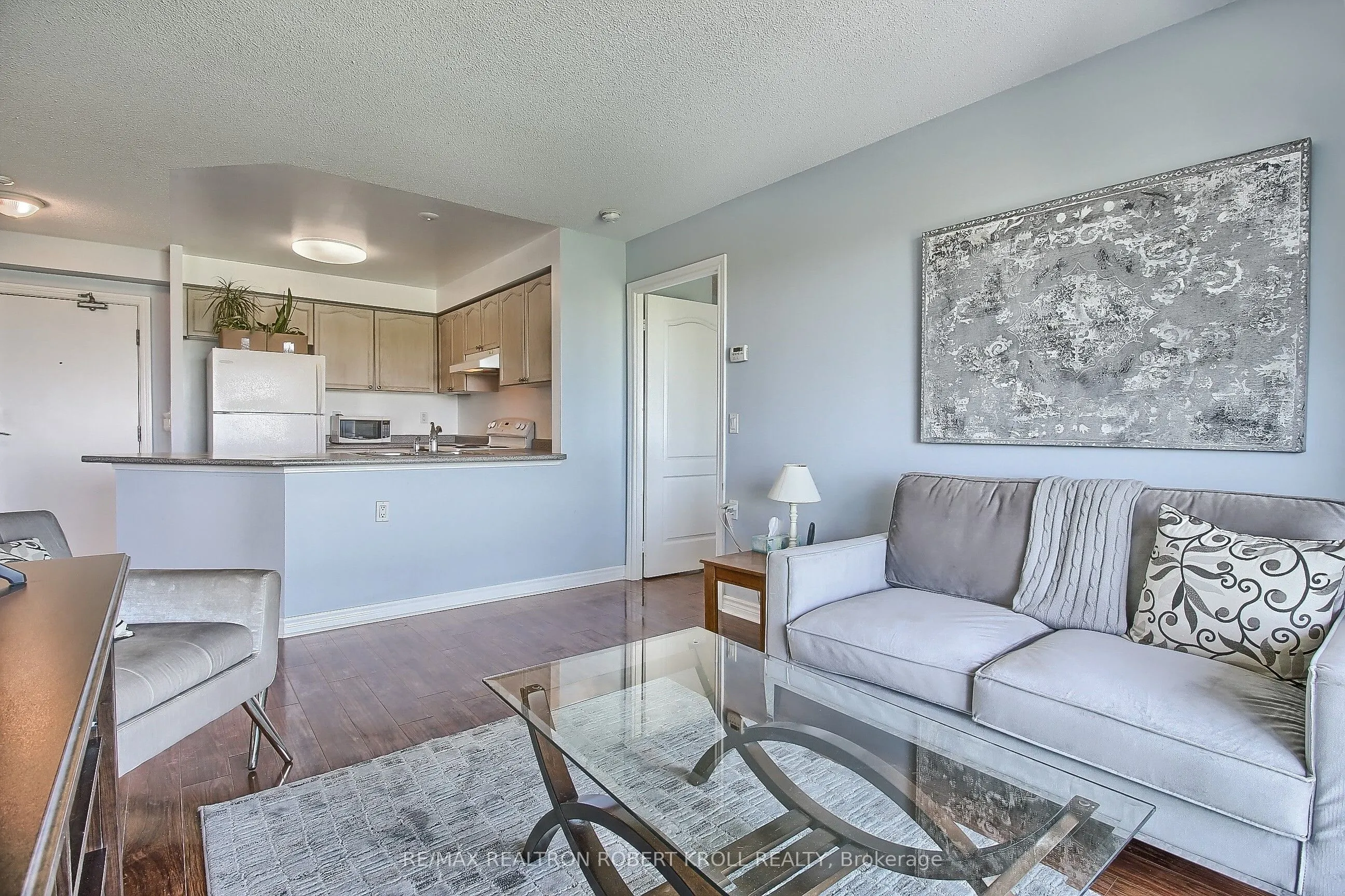 1030 Sheppard Avenue W, #402