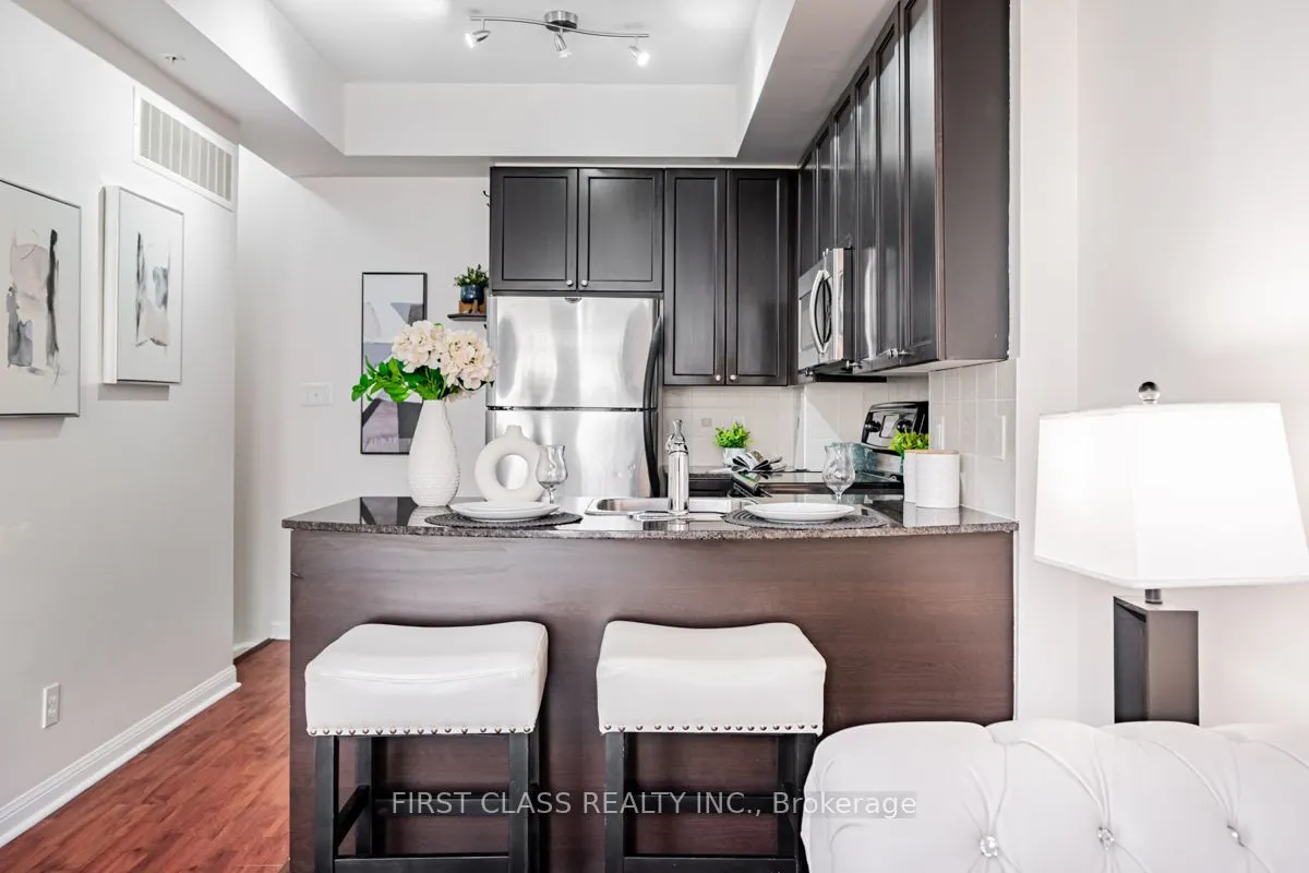 78 Carr Street, #25