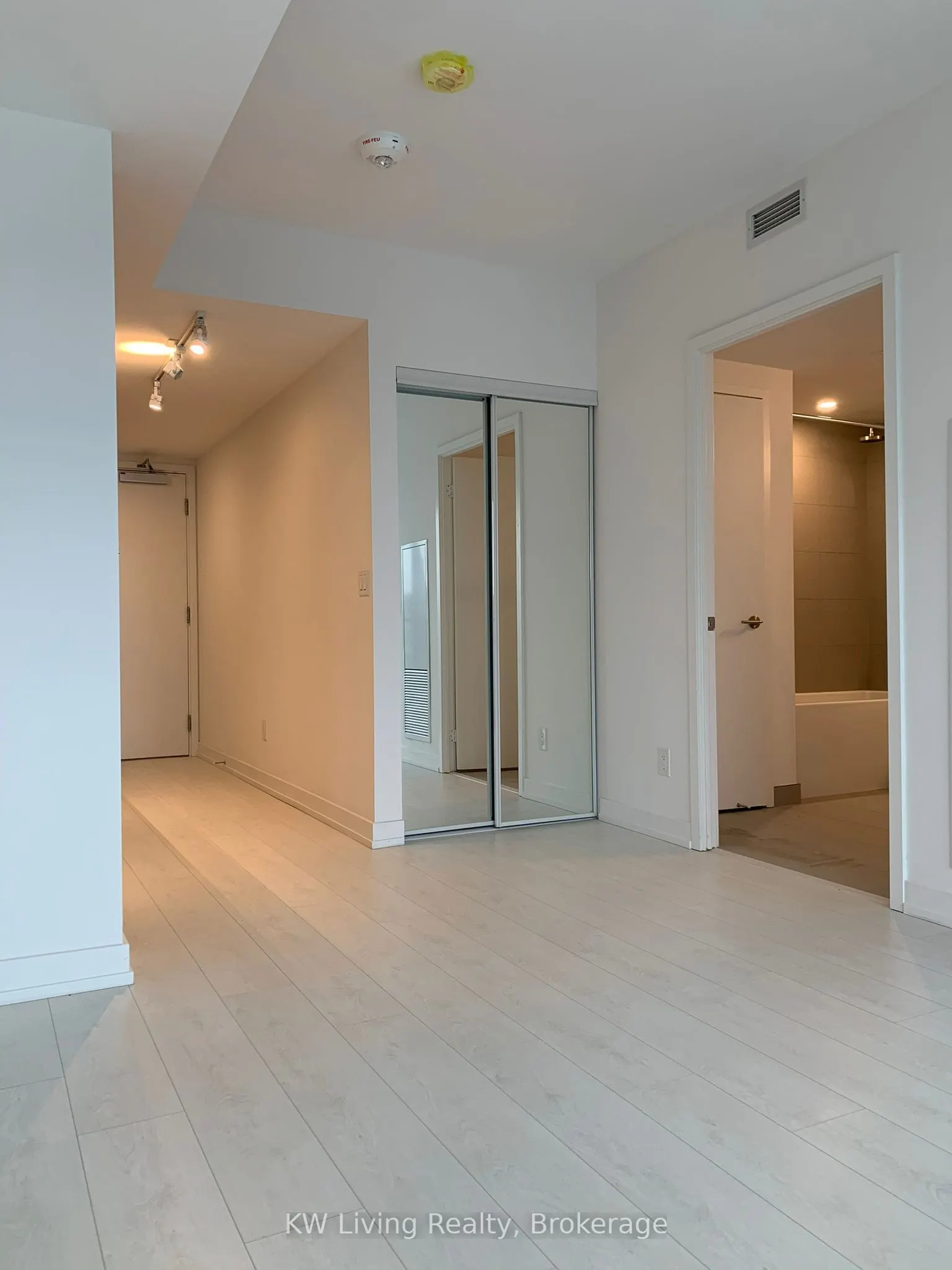 19 Western Battery Road, #3501