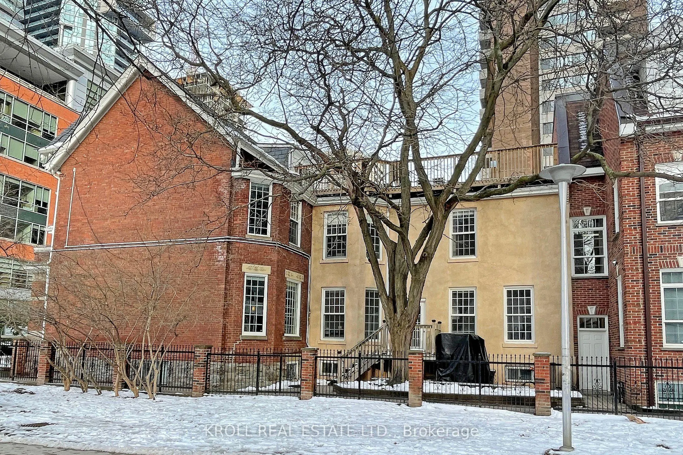 17 Isabella Street, #1