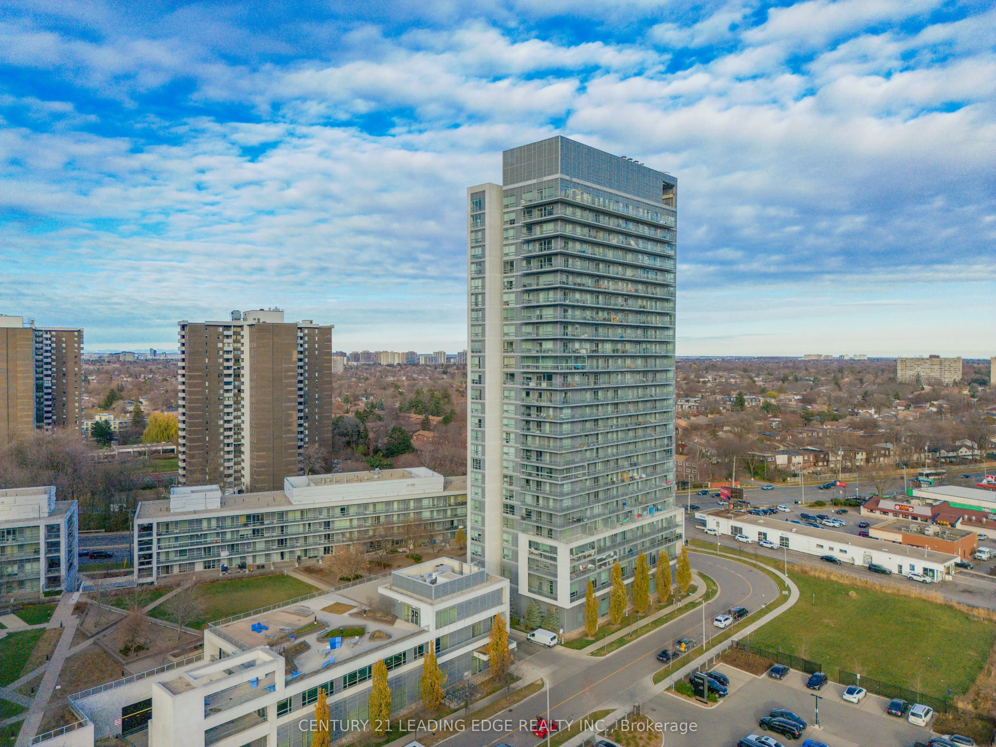 30 Herons Hill Way, #1802