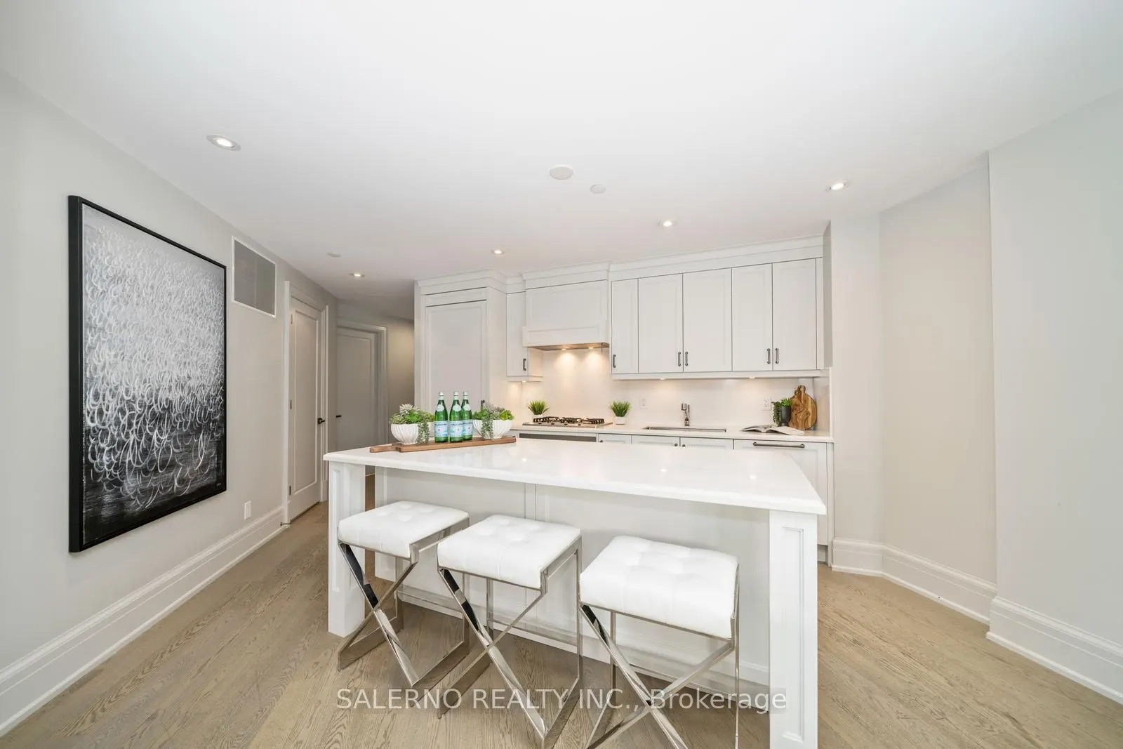 181 Davenport Road, #201