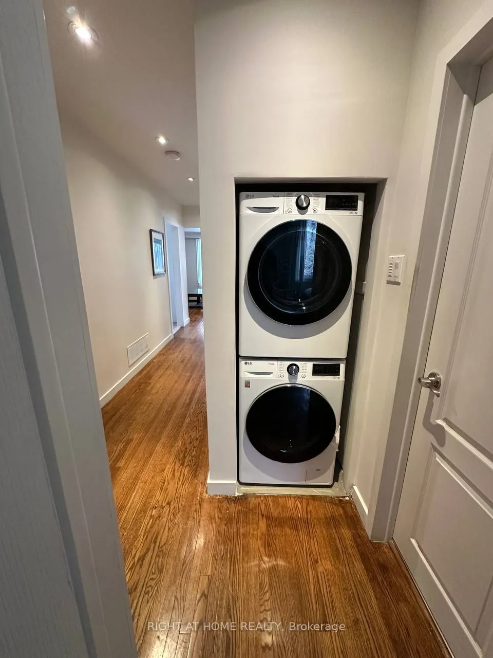 22 Howard Drive, #Main floor
