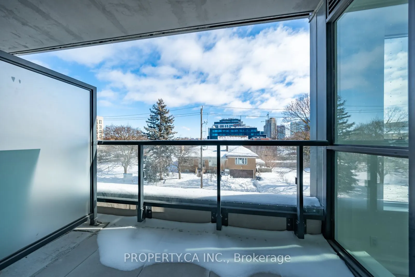 625 Sheppard Avenue E, #220