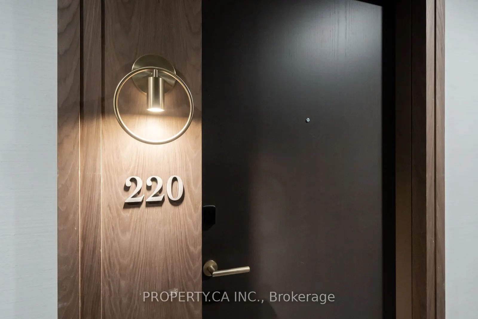 625 Sheppard Avenue E, #220