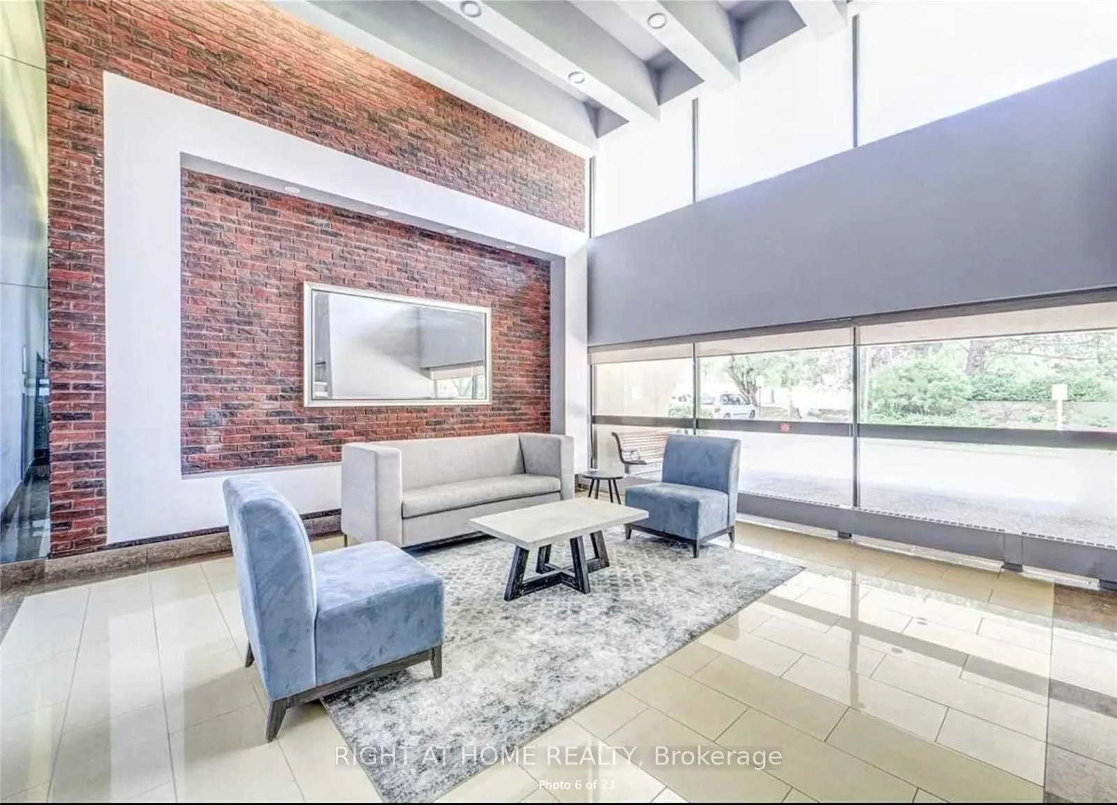 260 Seneca Hill Drive, #1415