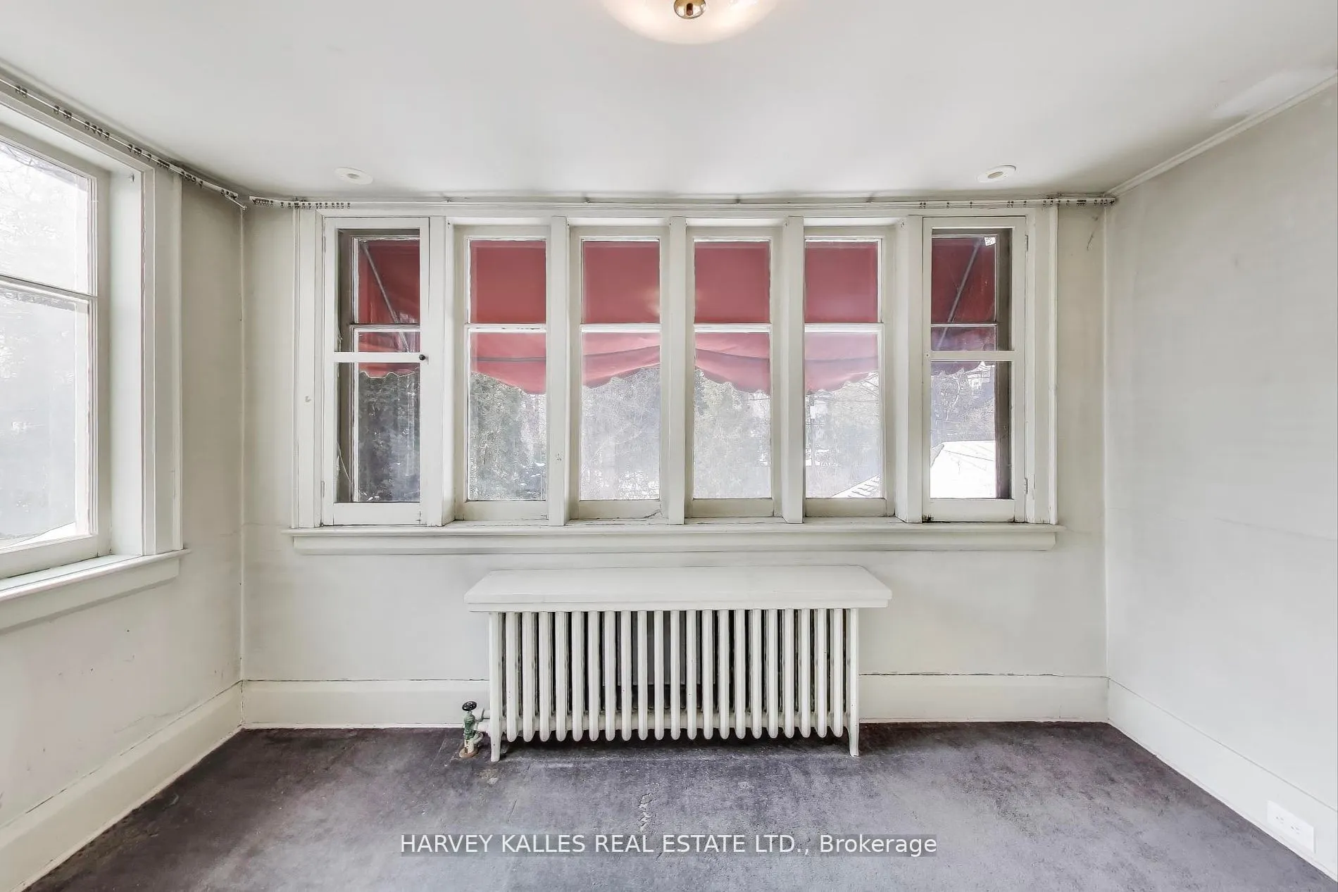 106 Eastbourne Avenue