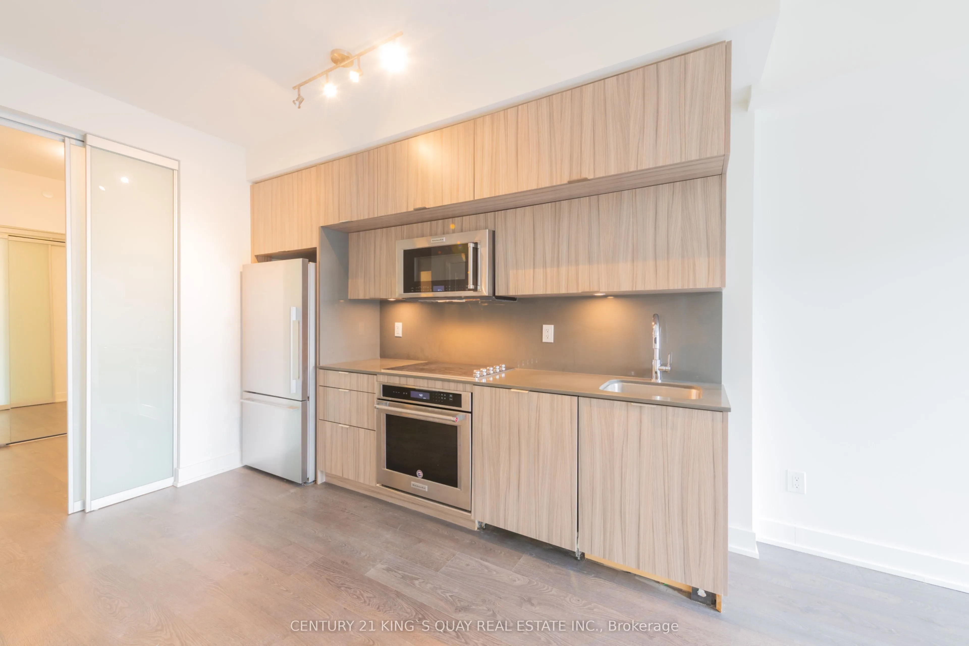 80 Vanauley Street, #219