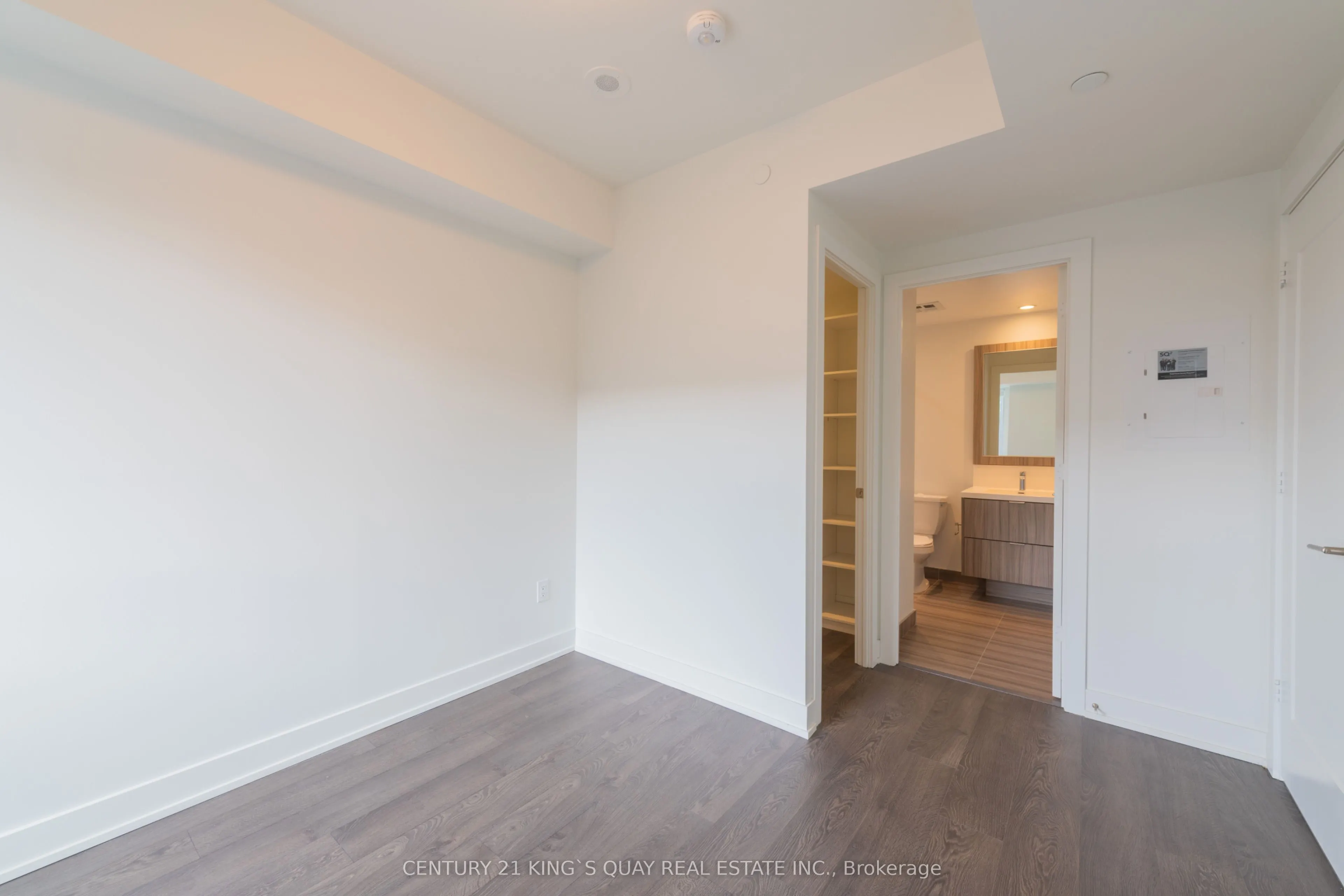 80 Vanauley Street, #219
