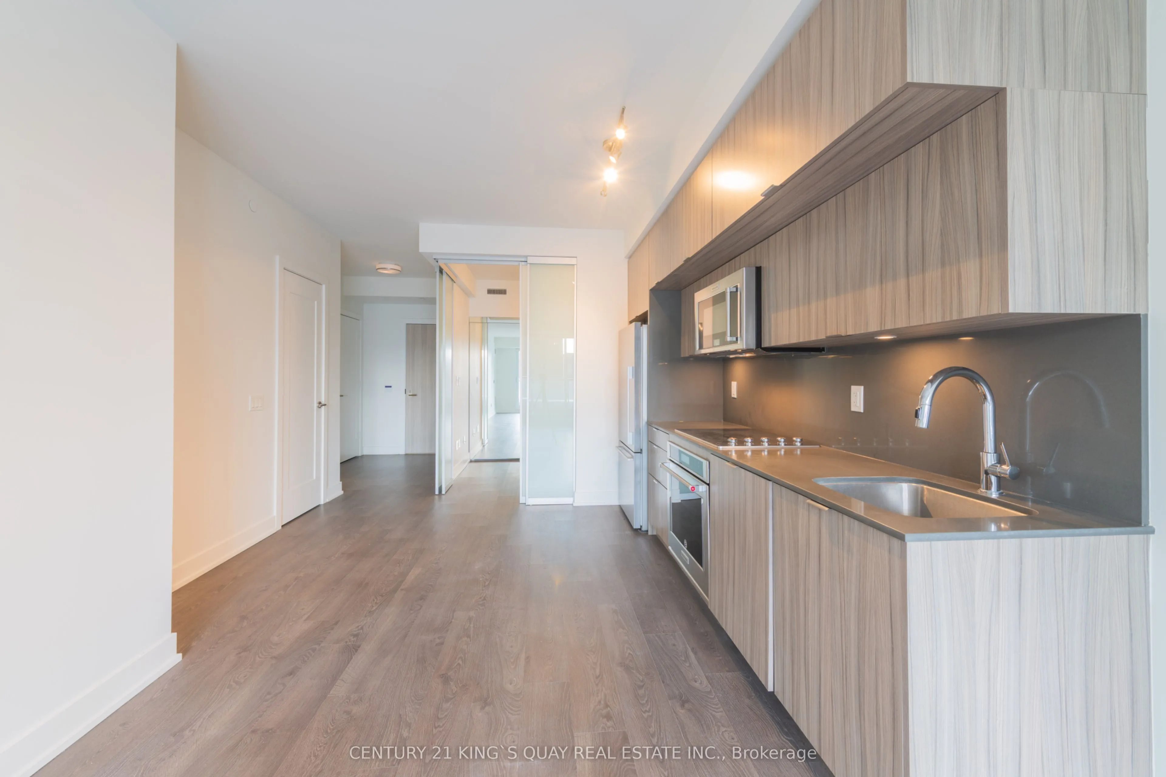 80 Vanauley Street, #219