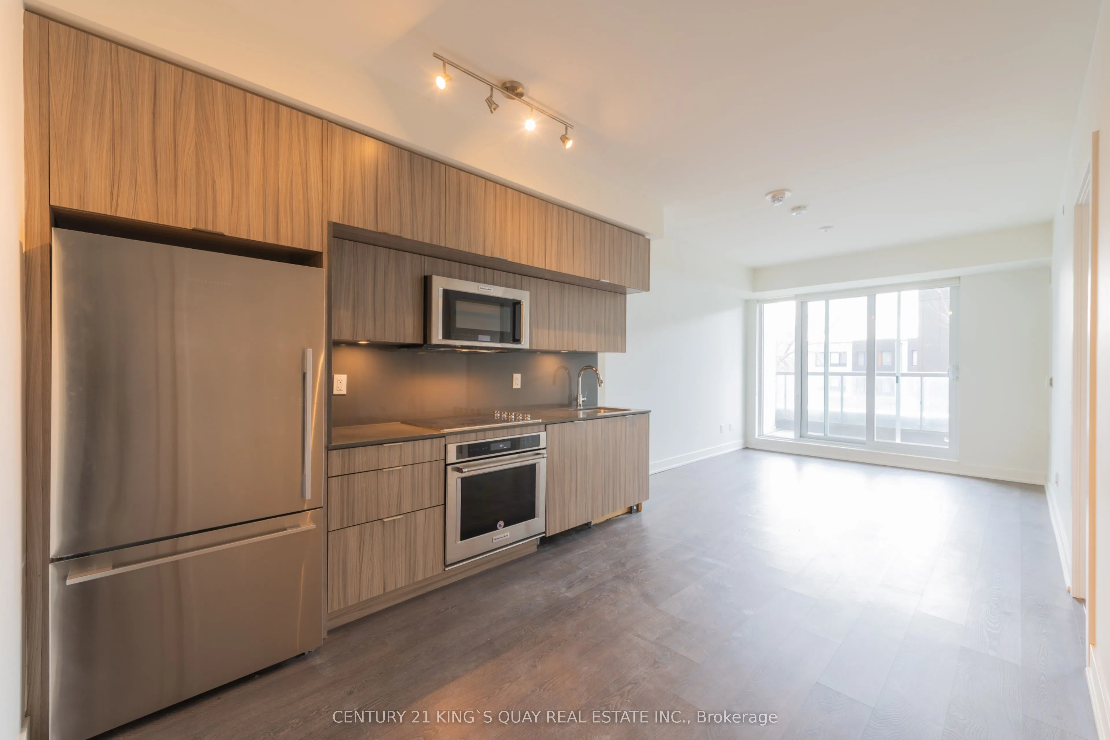 80 Vanauley Street, #219