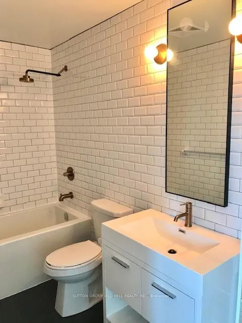 106 Dovercourt Road, #302