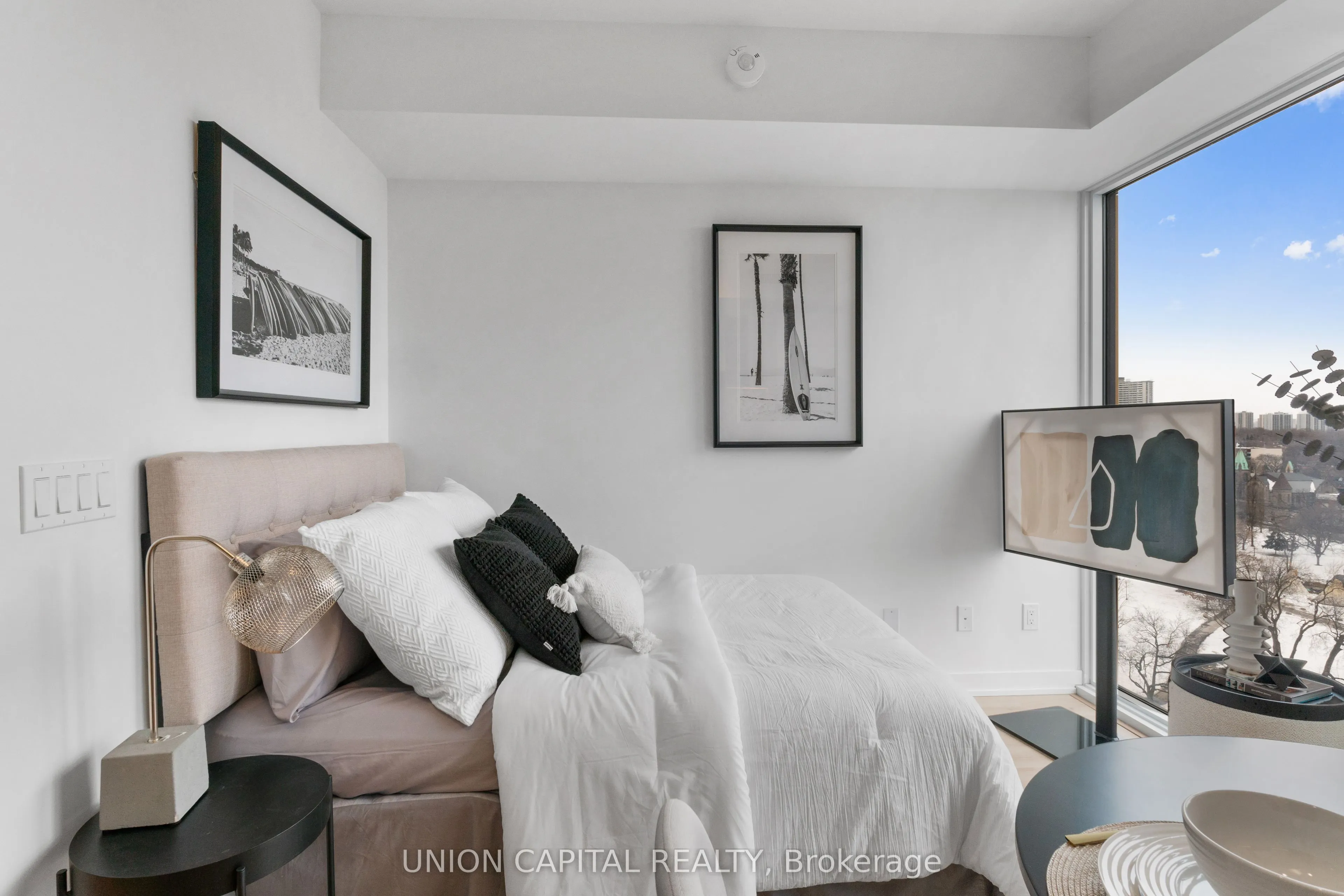 319 Jarvis Street, #1612