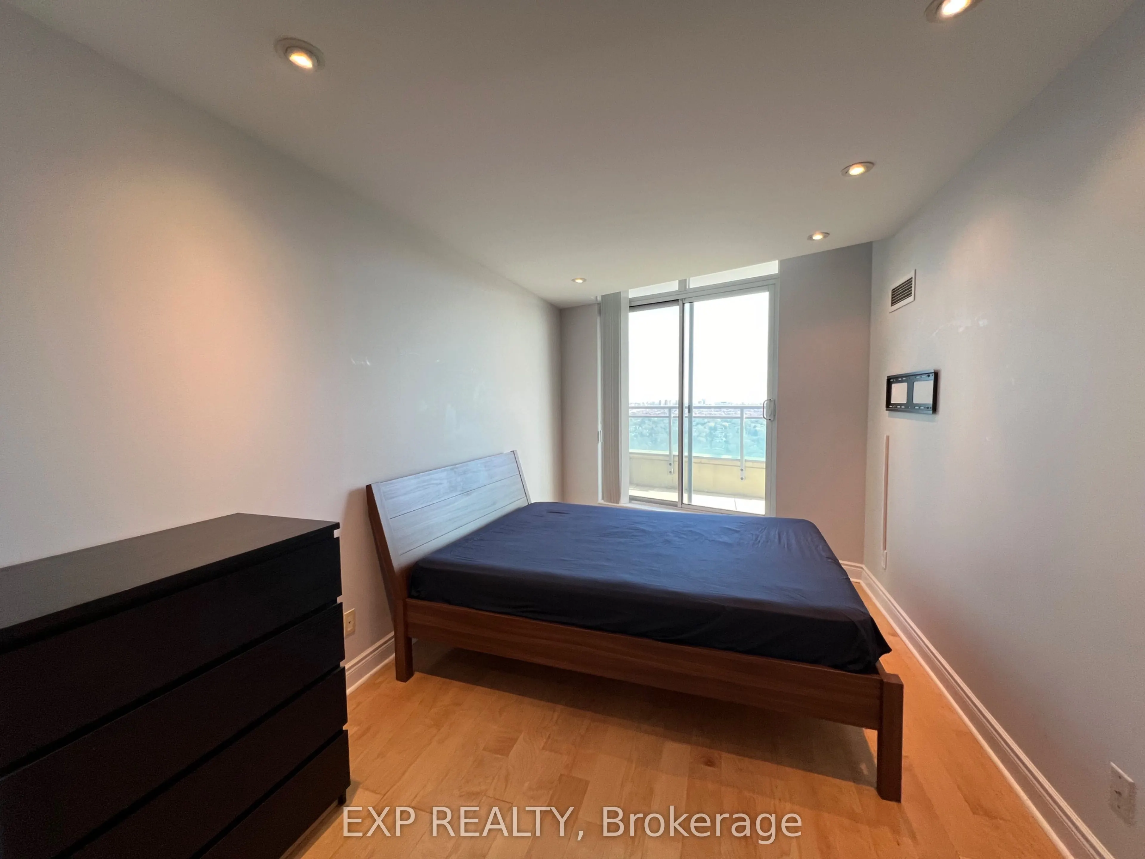 60 Byng Avenue, #LPH06