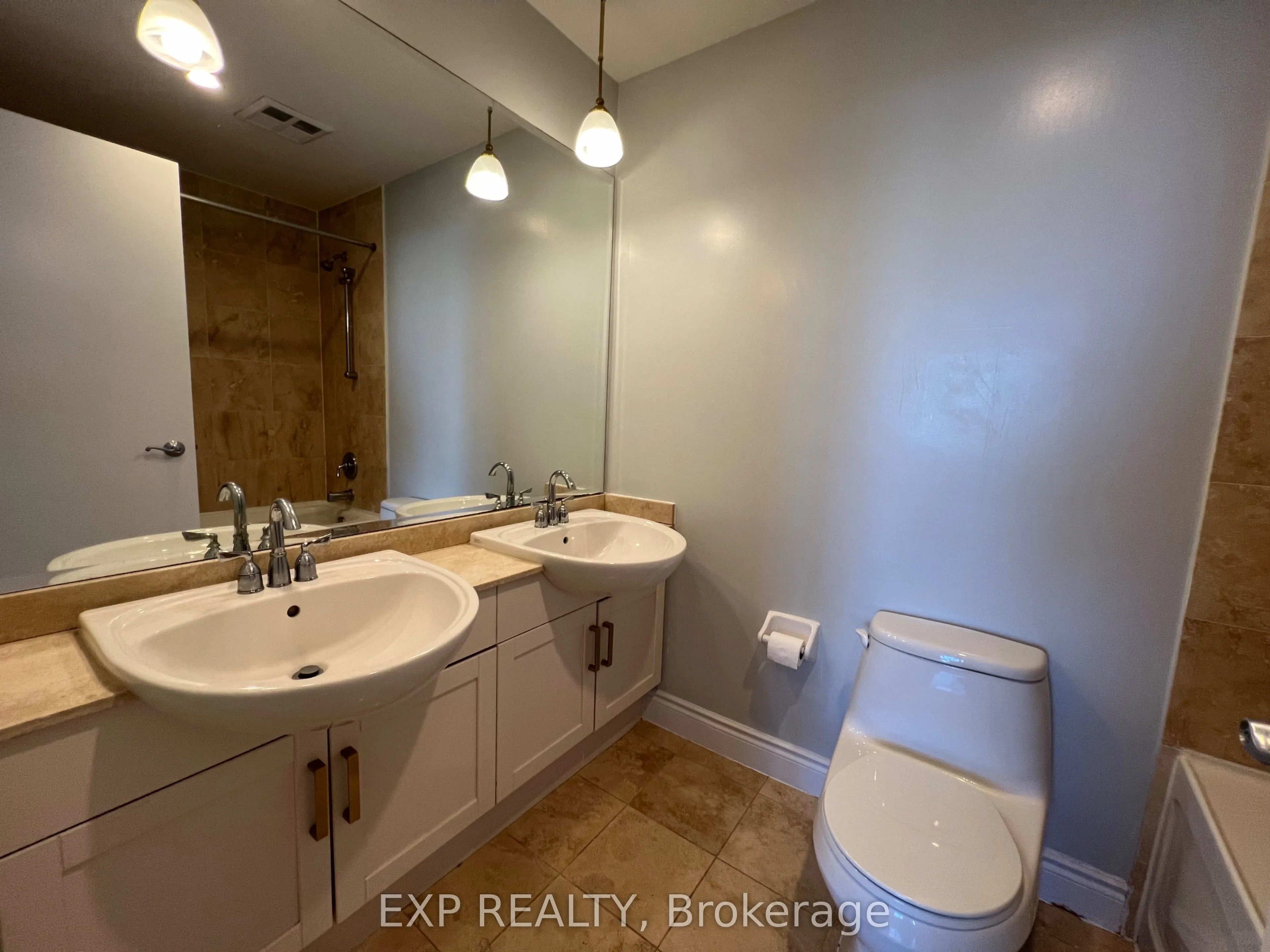 60 Byng Avenue, #LPH06