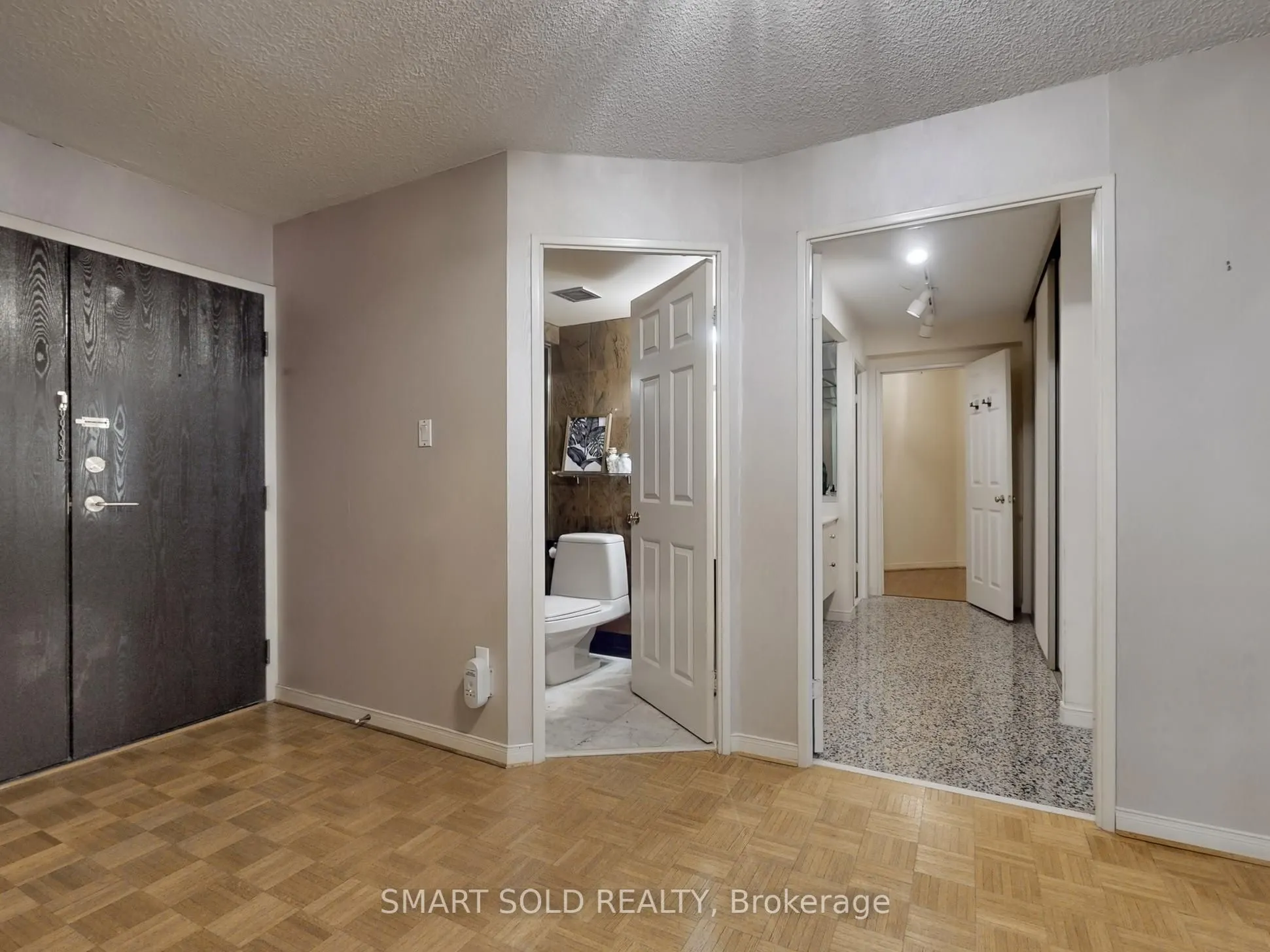 195 St Patrick Street, #905