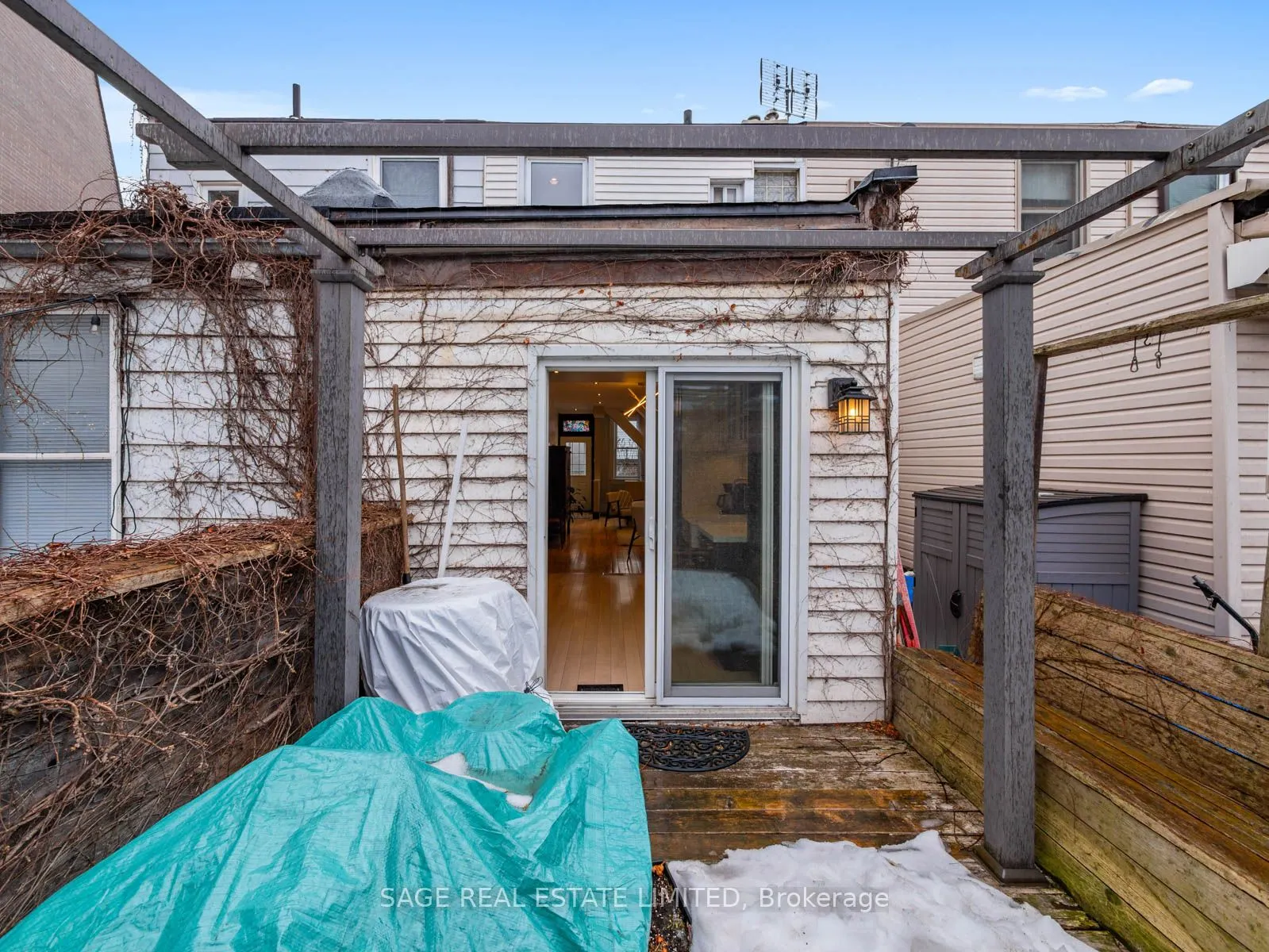 4 Percy Street