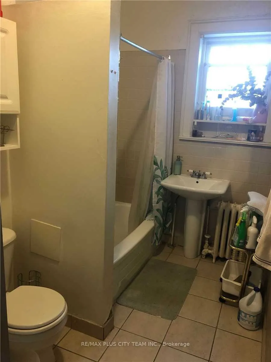 291 St George Street, #4
