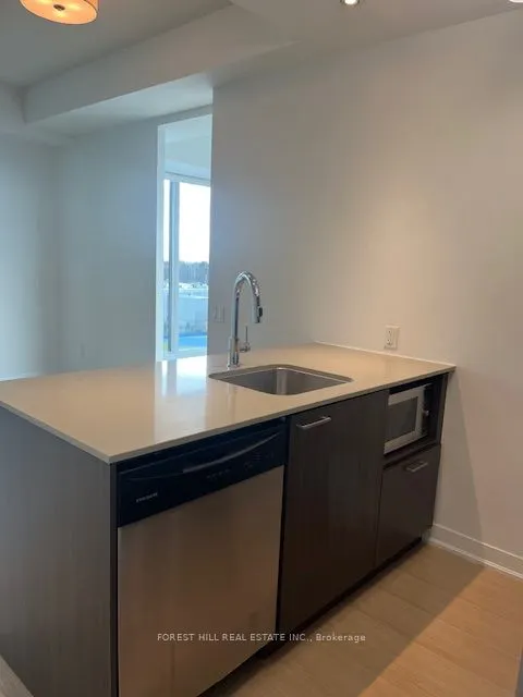 320 Tweedsmuir Avenue, #605