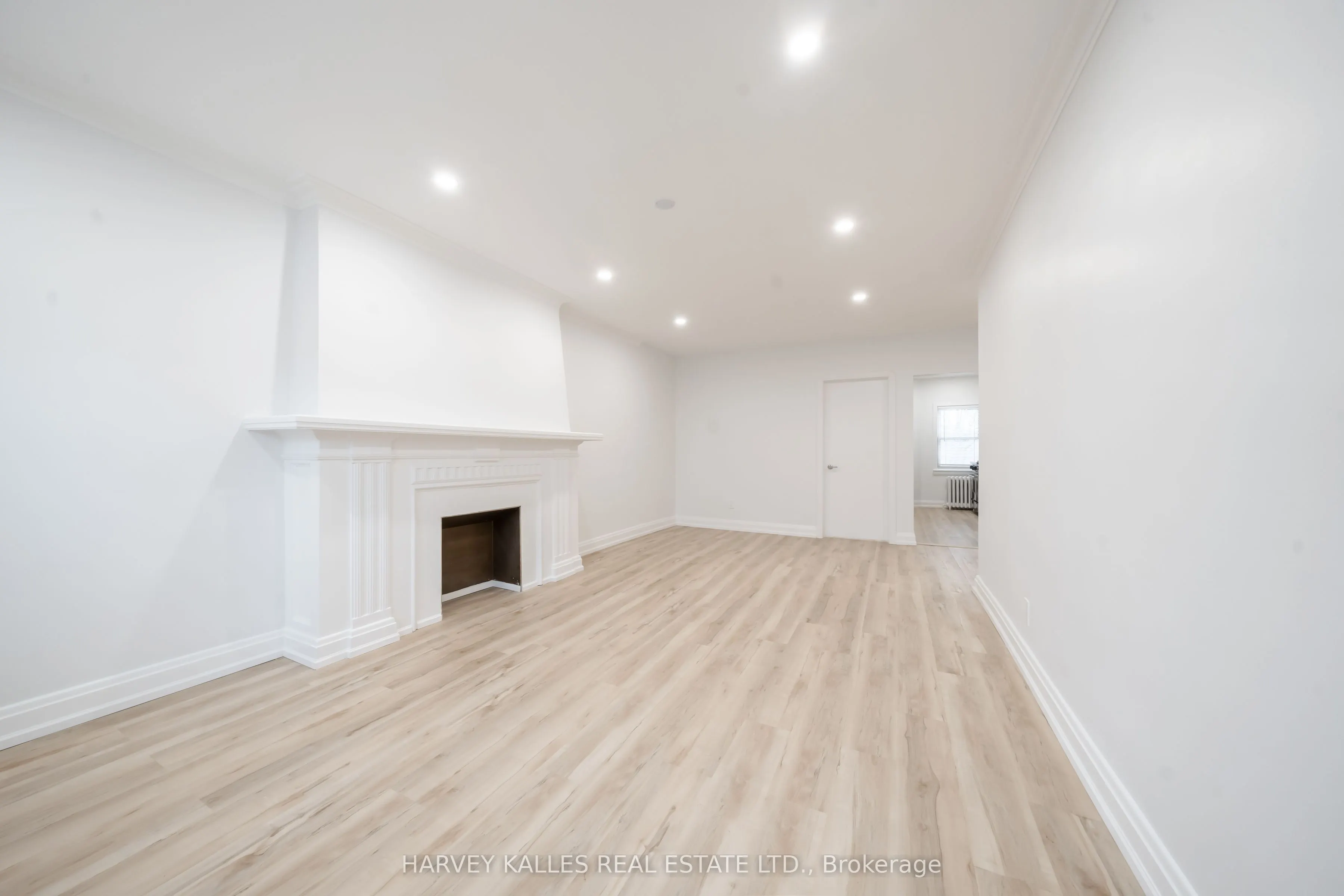 109 Chatsworth Drive, #Main