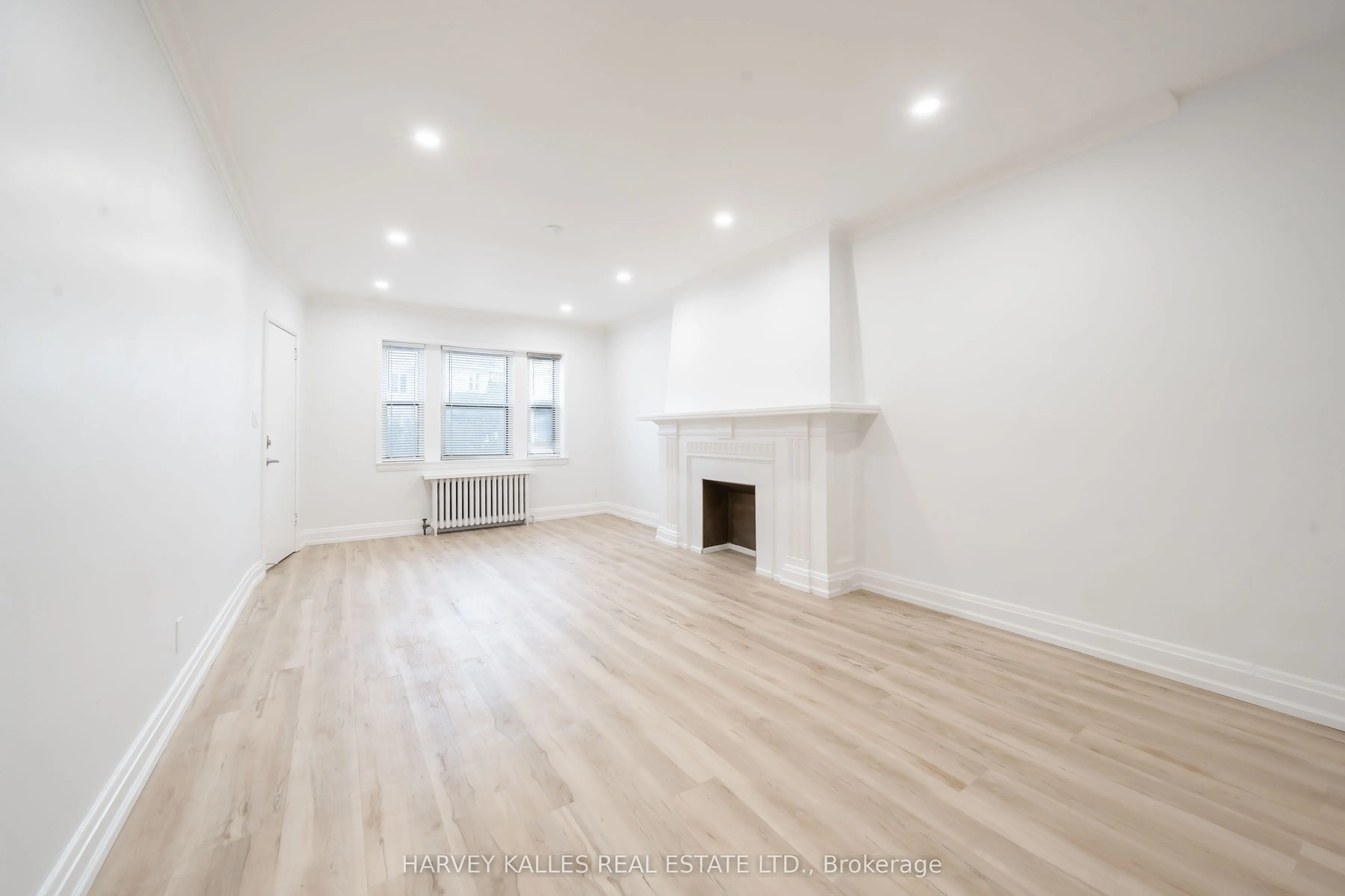 109 Chatsworth Drive, #Main