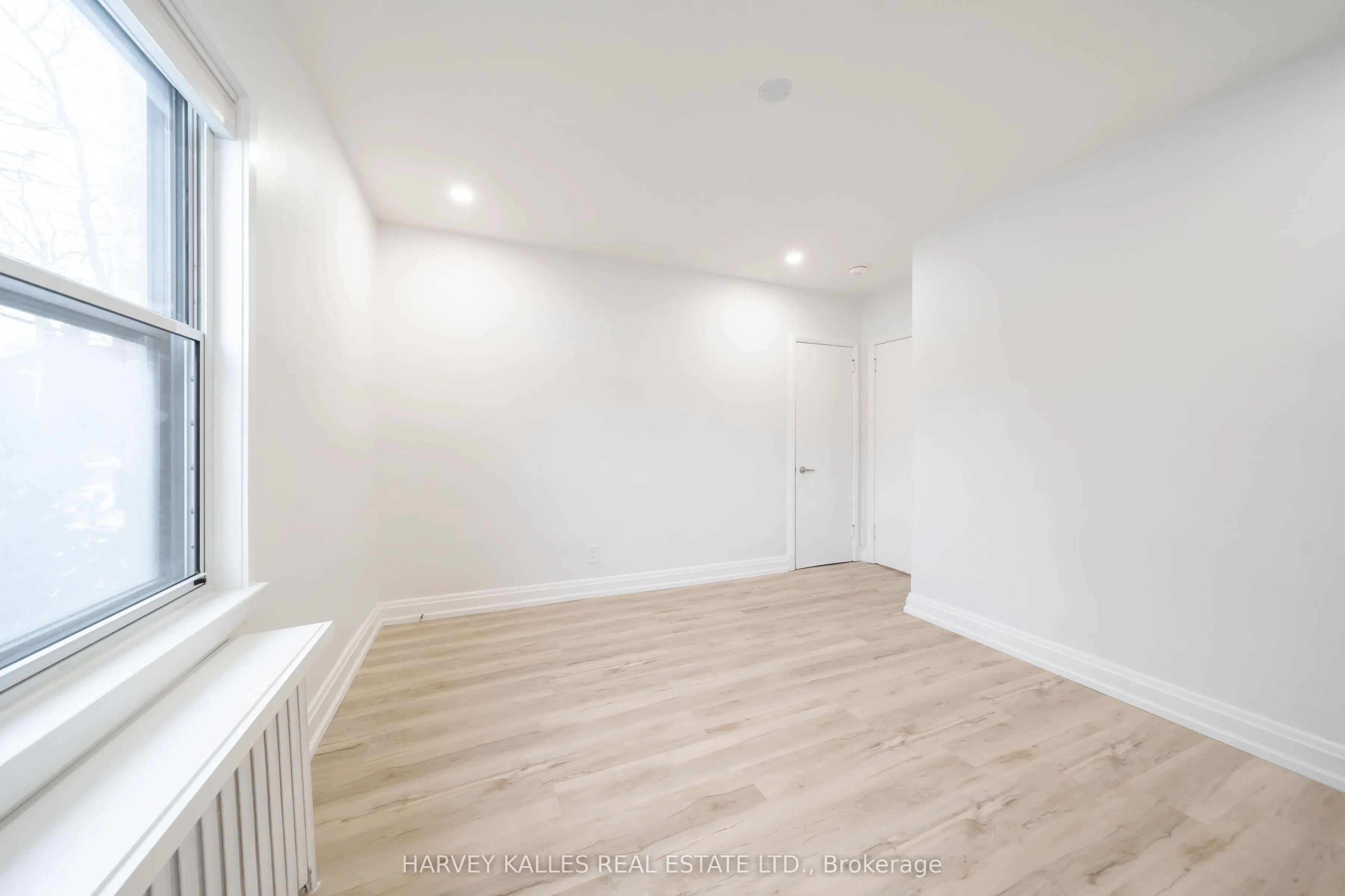 109 Chatsworth Drive, #Main