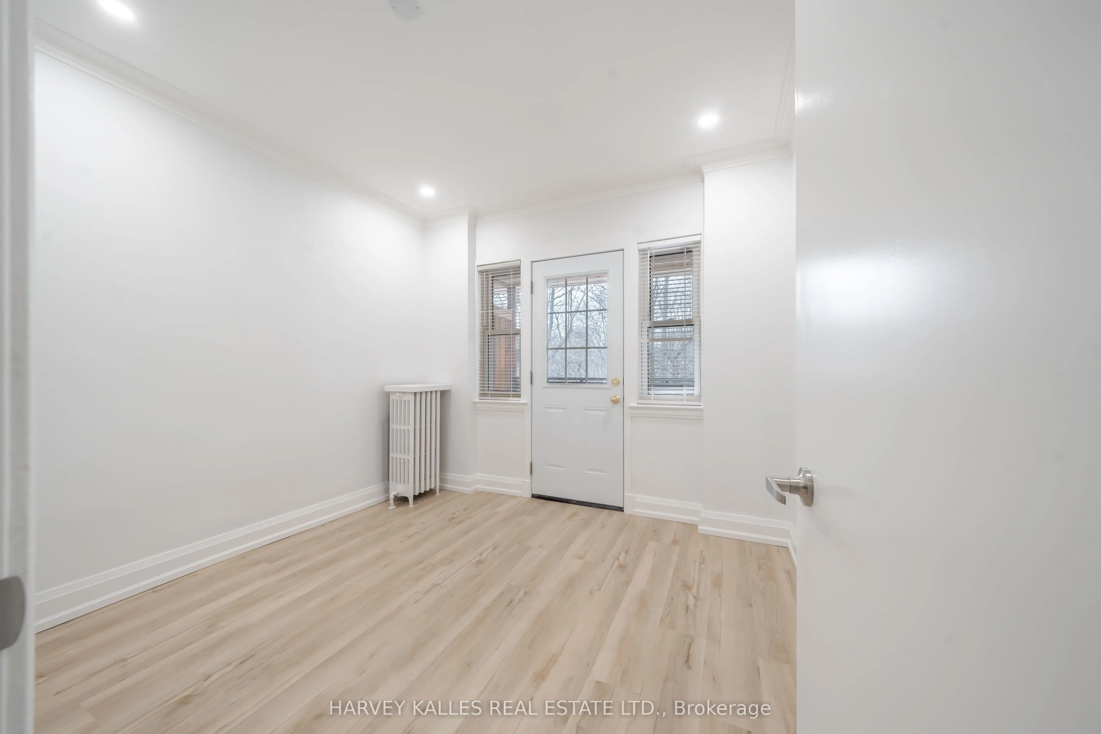 109 Chatsworth Drive, #Main