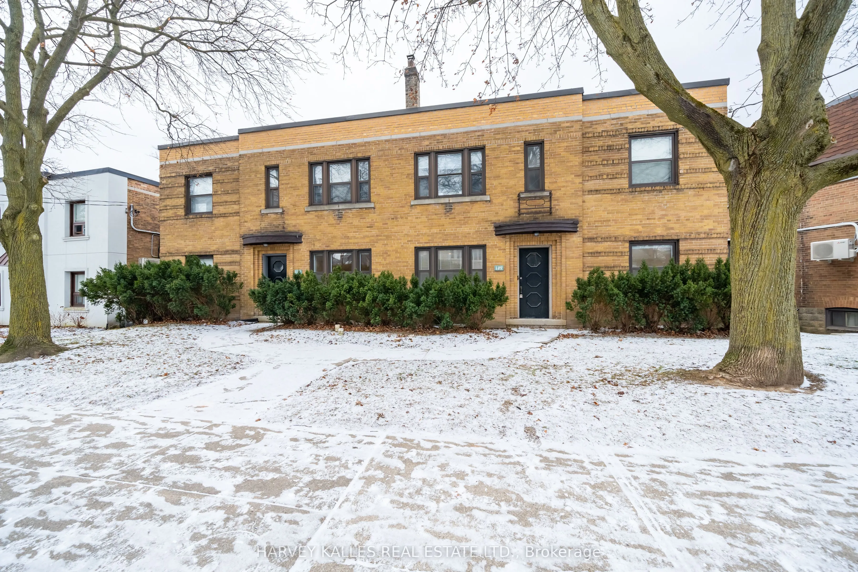 109 Chatsworth Drive, #Main