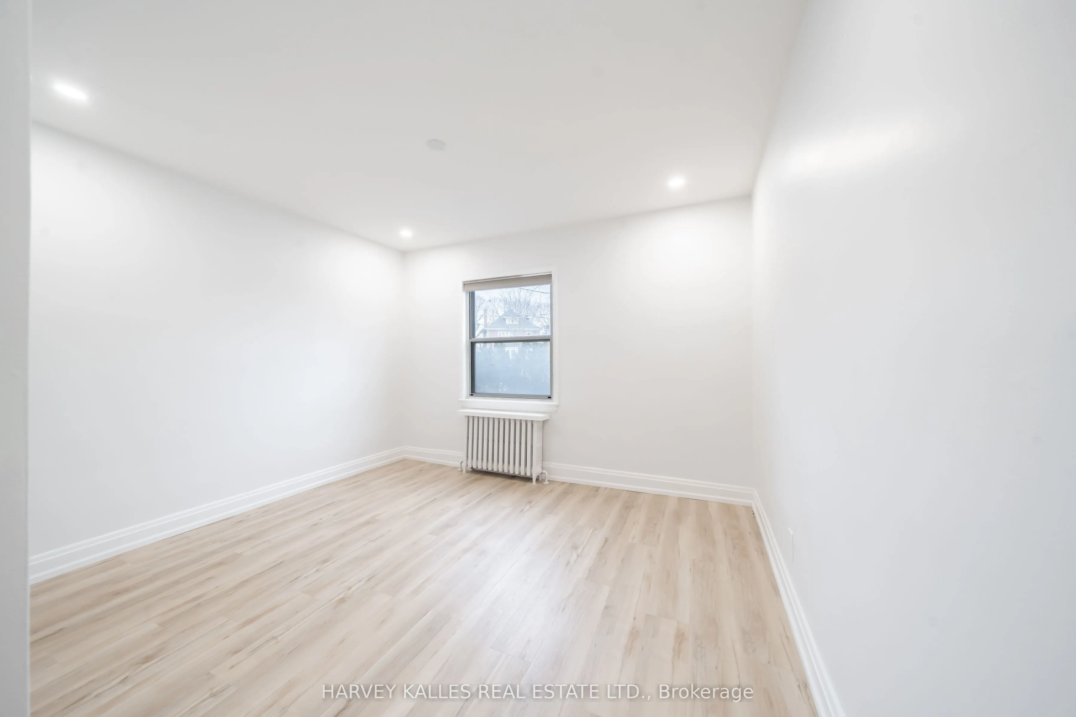 109 Chatsworth Drive, #Main