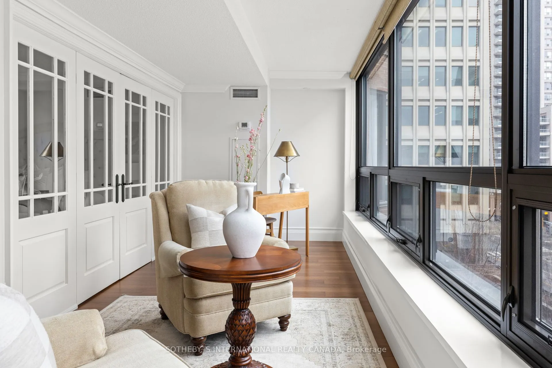 62 Wellesley Street W, #505