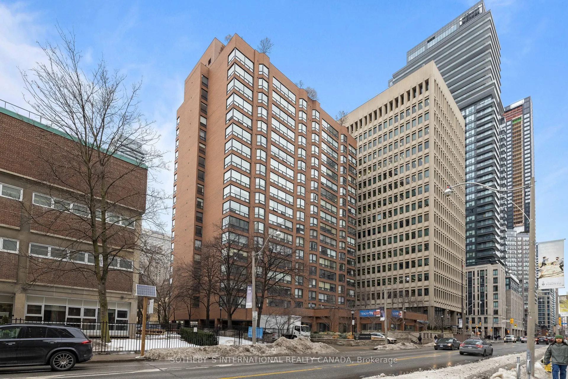 62 Wellesley Street W, #505
