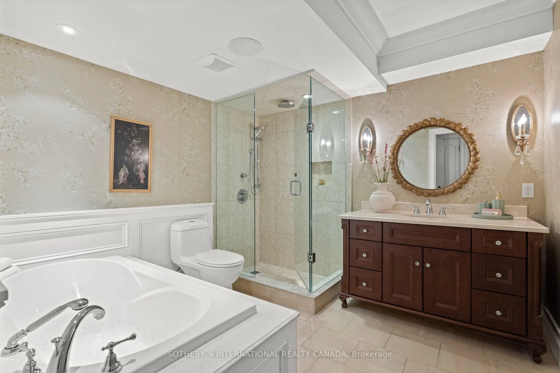62 Wellesley Street W, #505