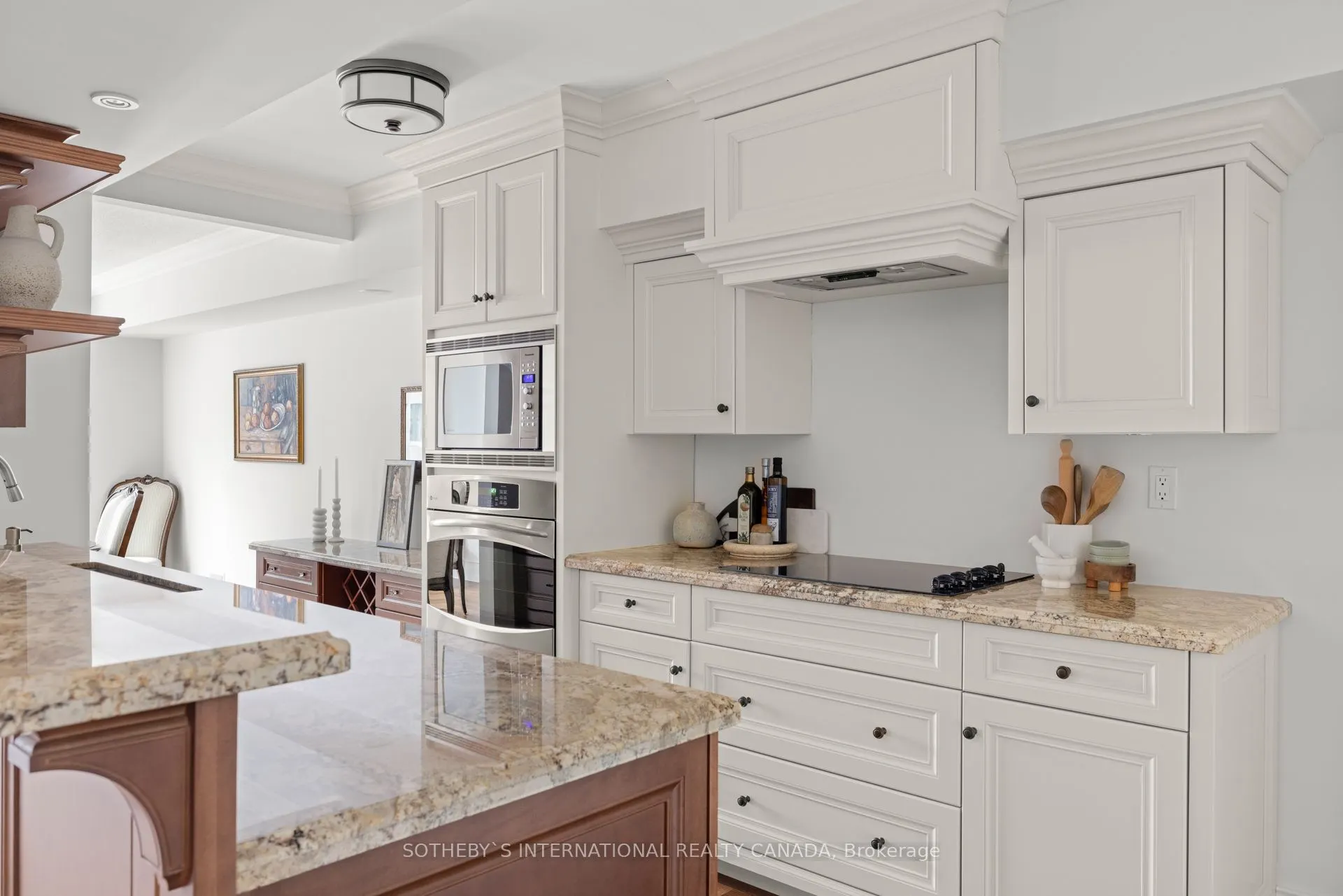 62 Wellesley Street W, #505