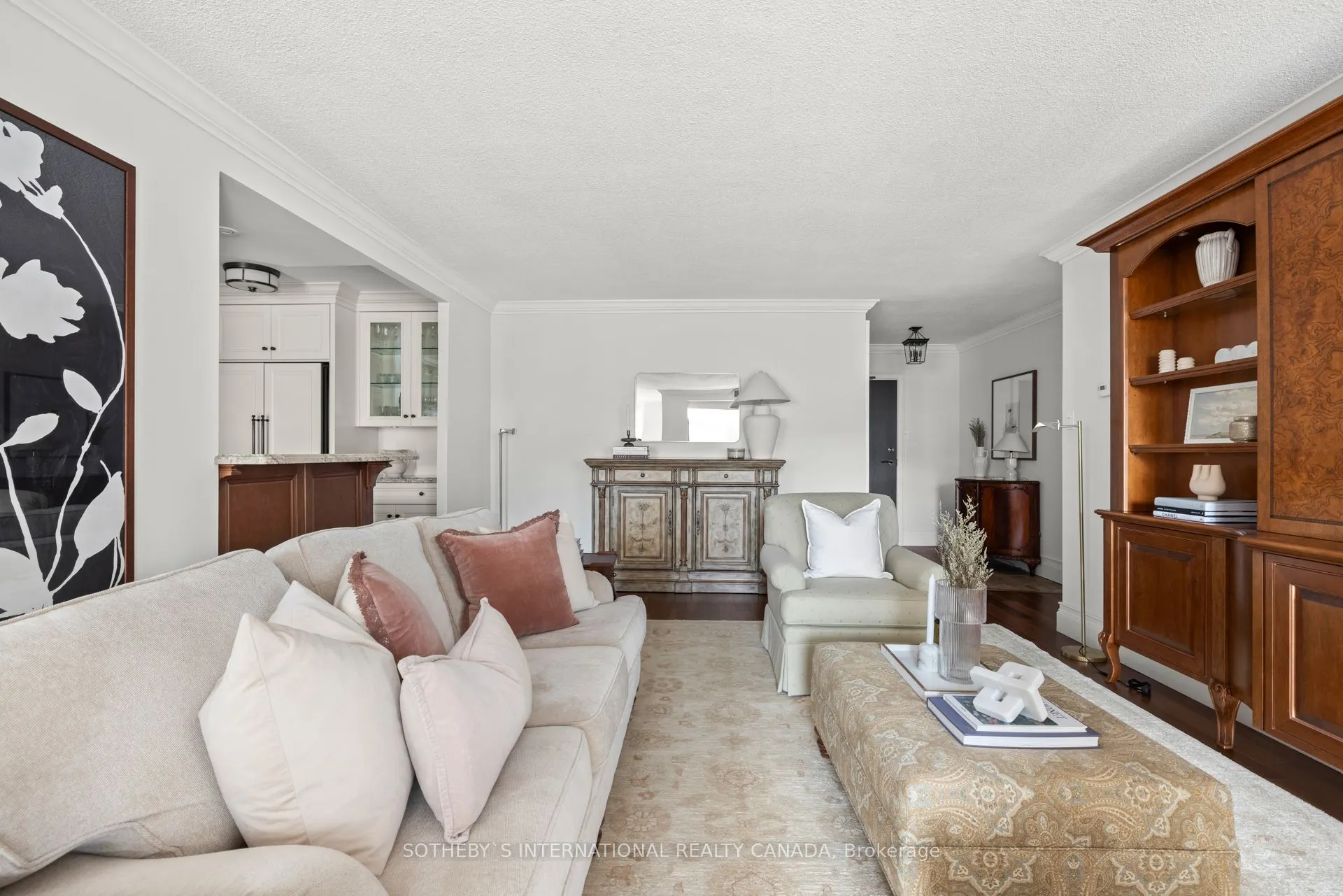62 Wellesley Street W, #505