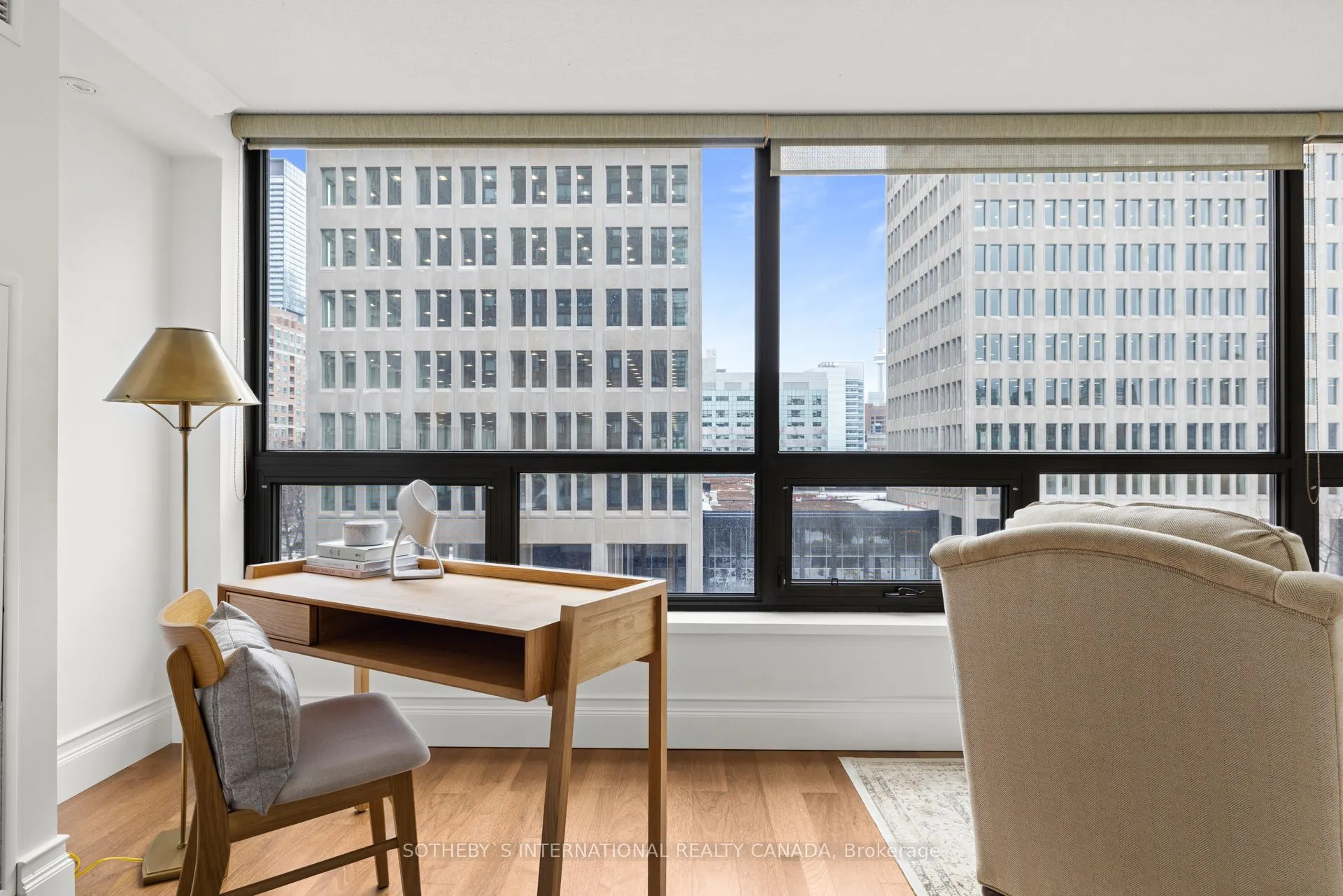 62 Wellesley Street W, #505