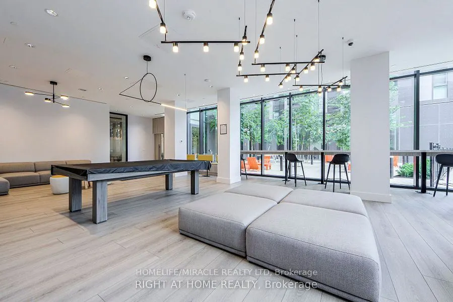 30 Tretti Way, #911