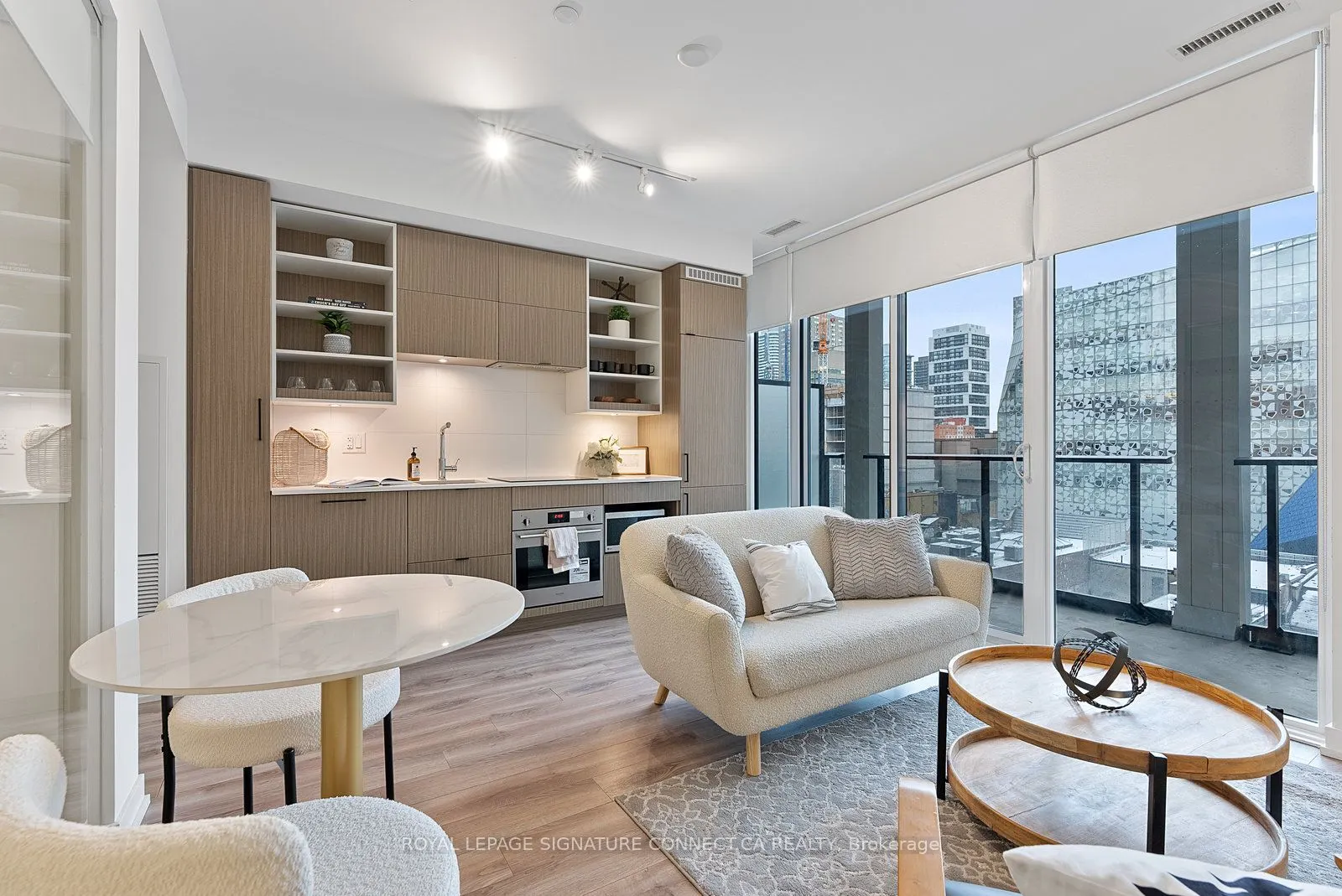 20 Edward Street, #517