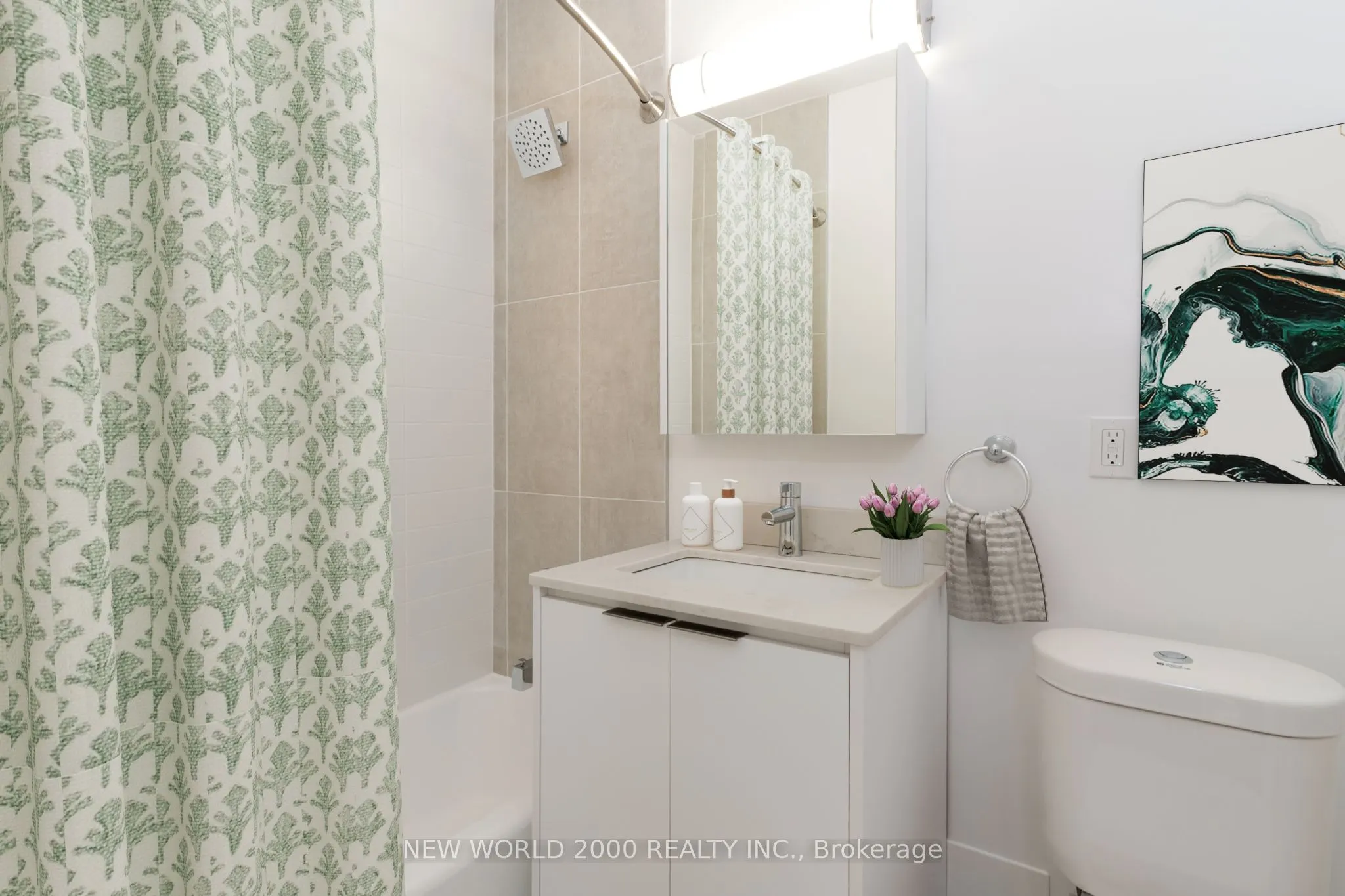 49 Glen Elm Avenue, #418